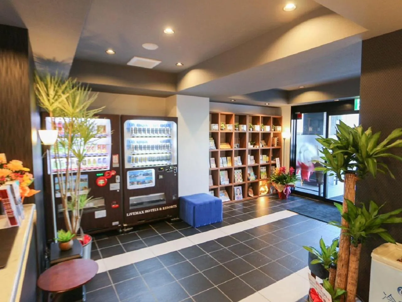 Lobby or reception in HOTEL LiVEMAX Machida-Ekimae