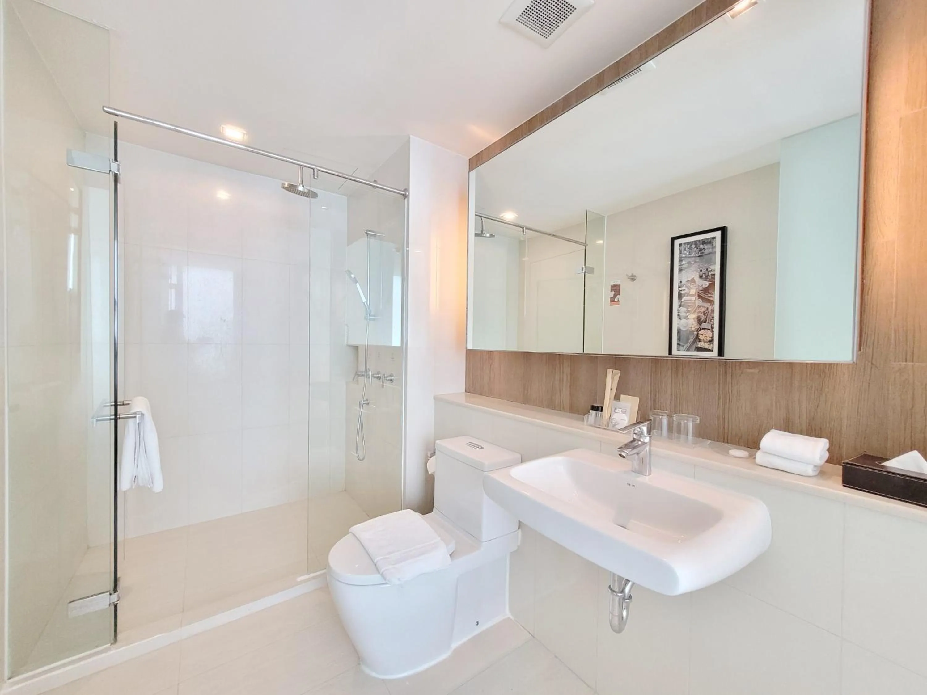 Bathroom in On 8 Sukhumvit Nana Bangkok