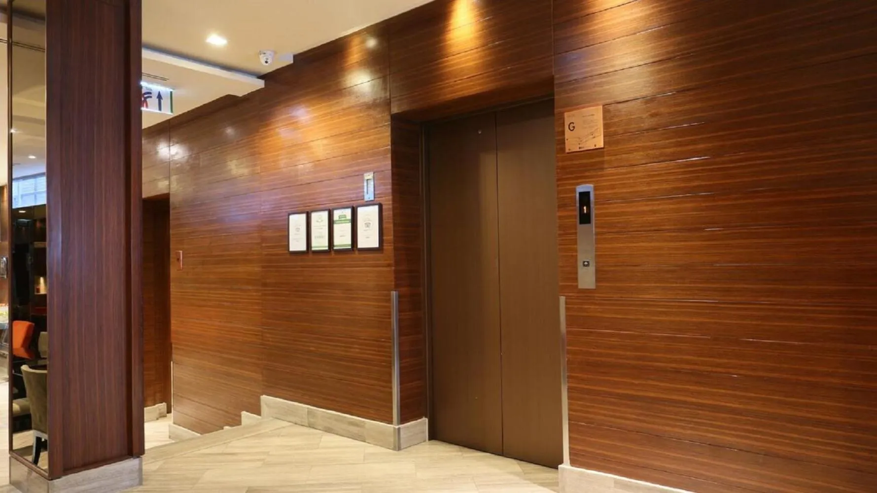 Area and facilities in On 8 Sukhumvit Nana Bangkok