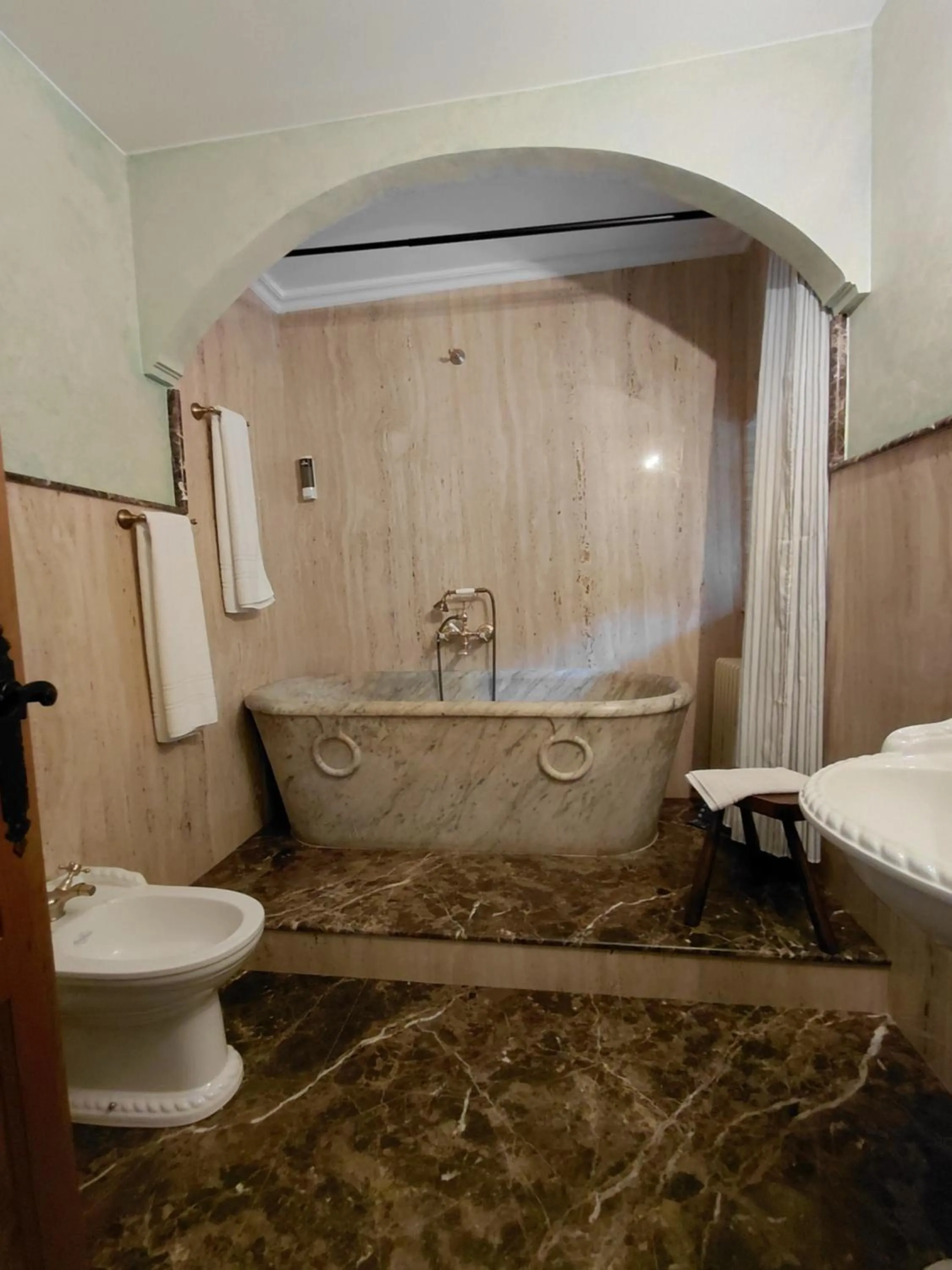 Habitaciones Casona De Linares