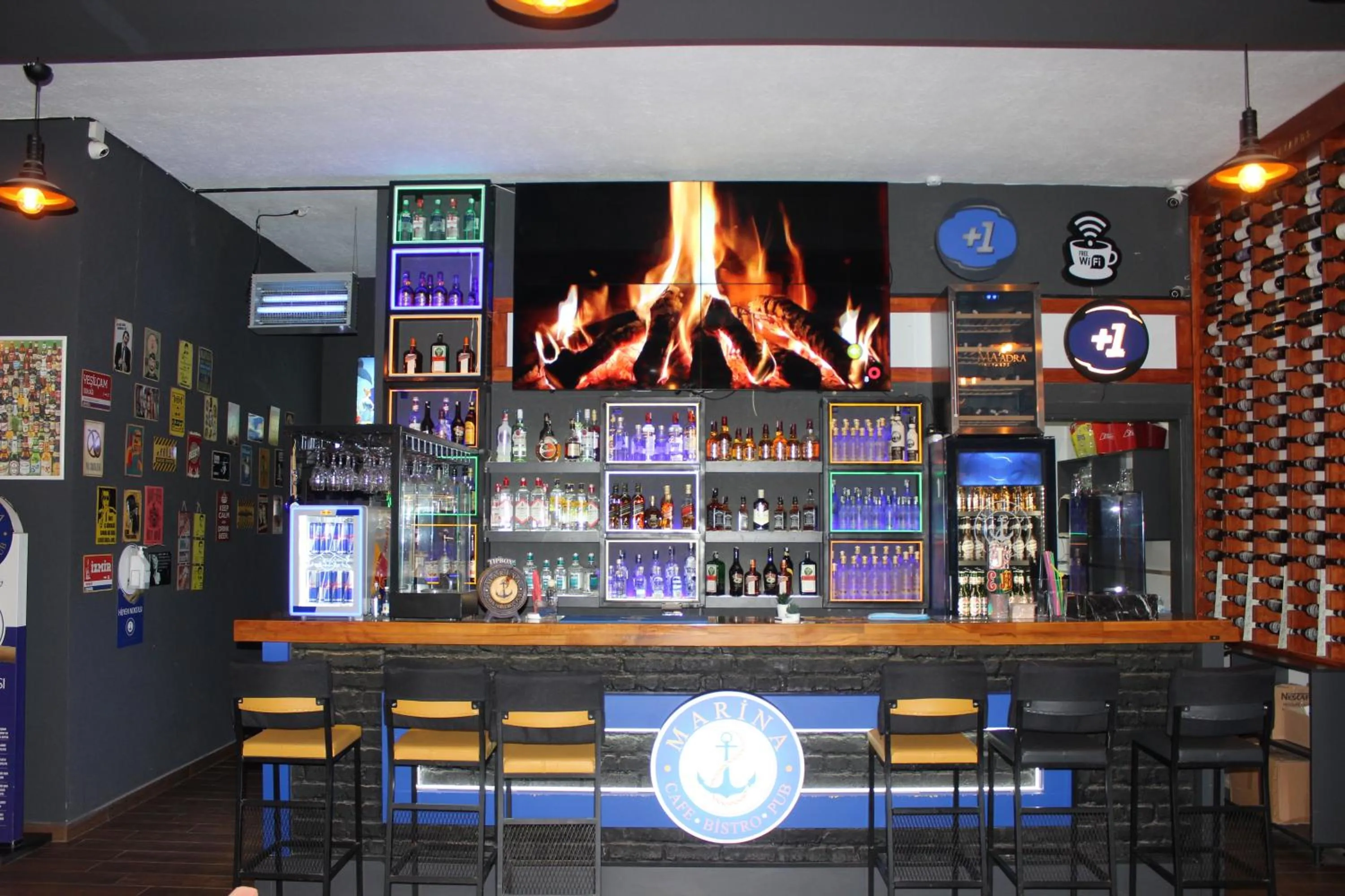 Lounge or bar in Burhaniye Marina Boutique Hotel