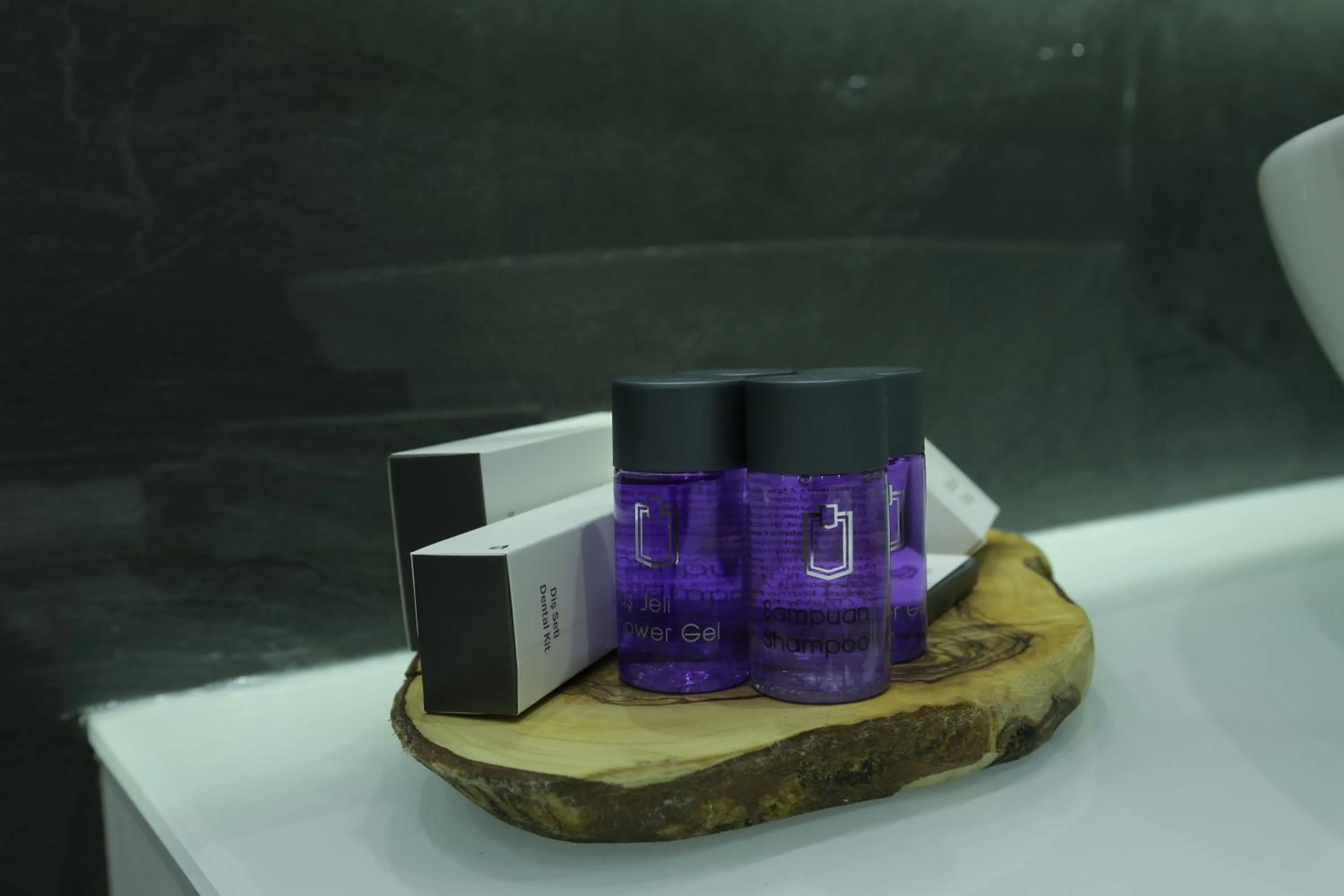 Shower in Burhaniye Marina Boutique Hotel