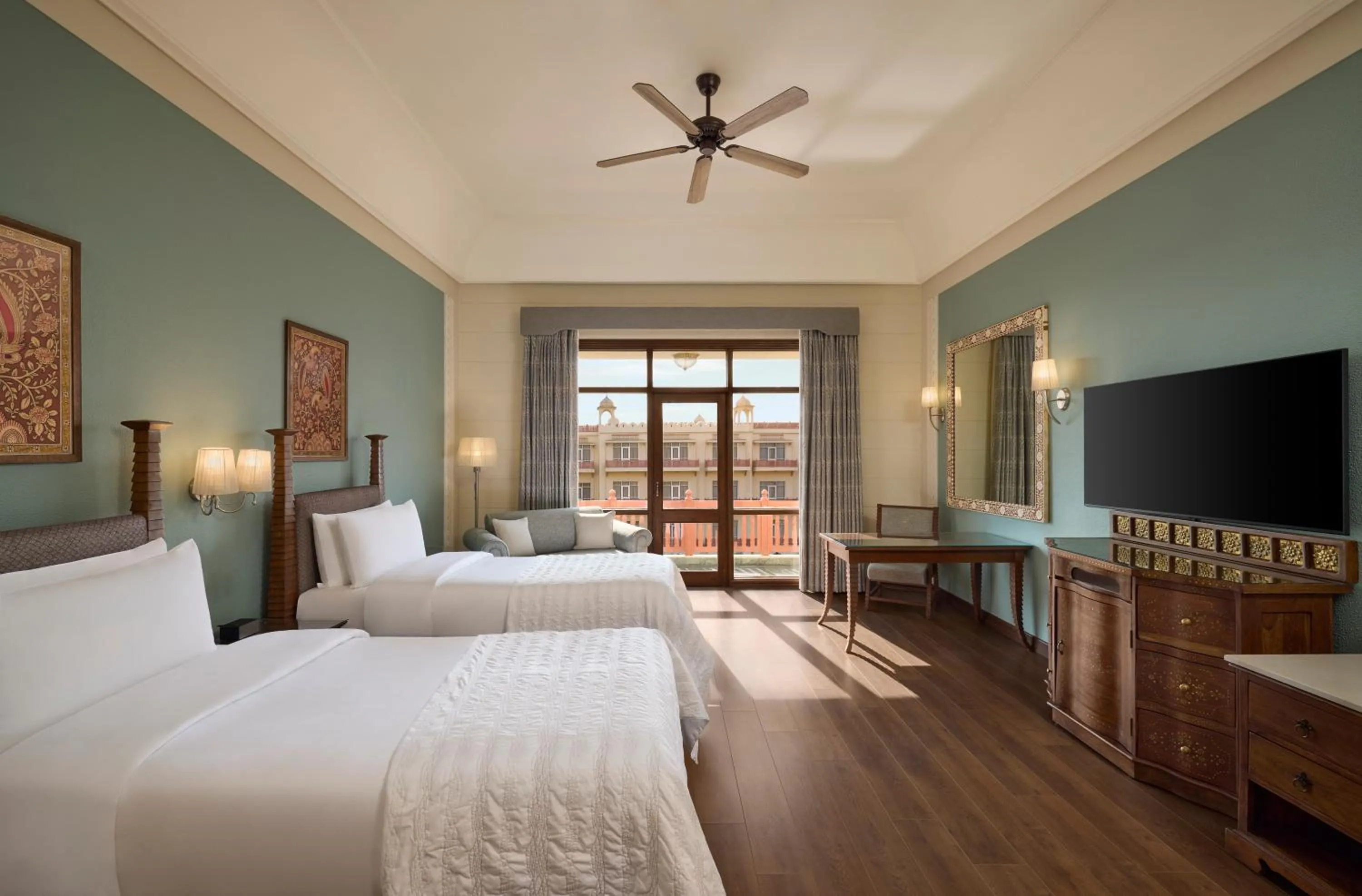 Bedroom, Bed in Le Meridien Jaipur Resort & Spa