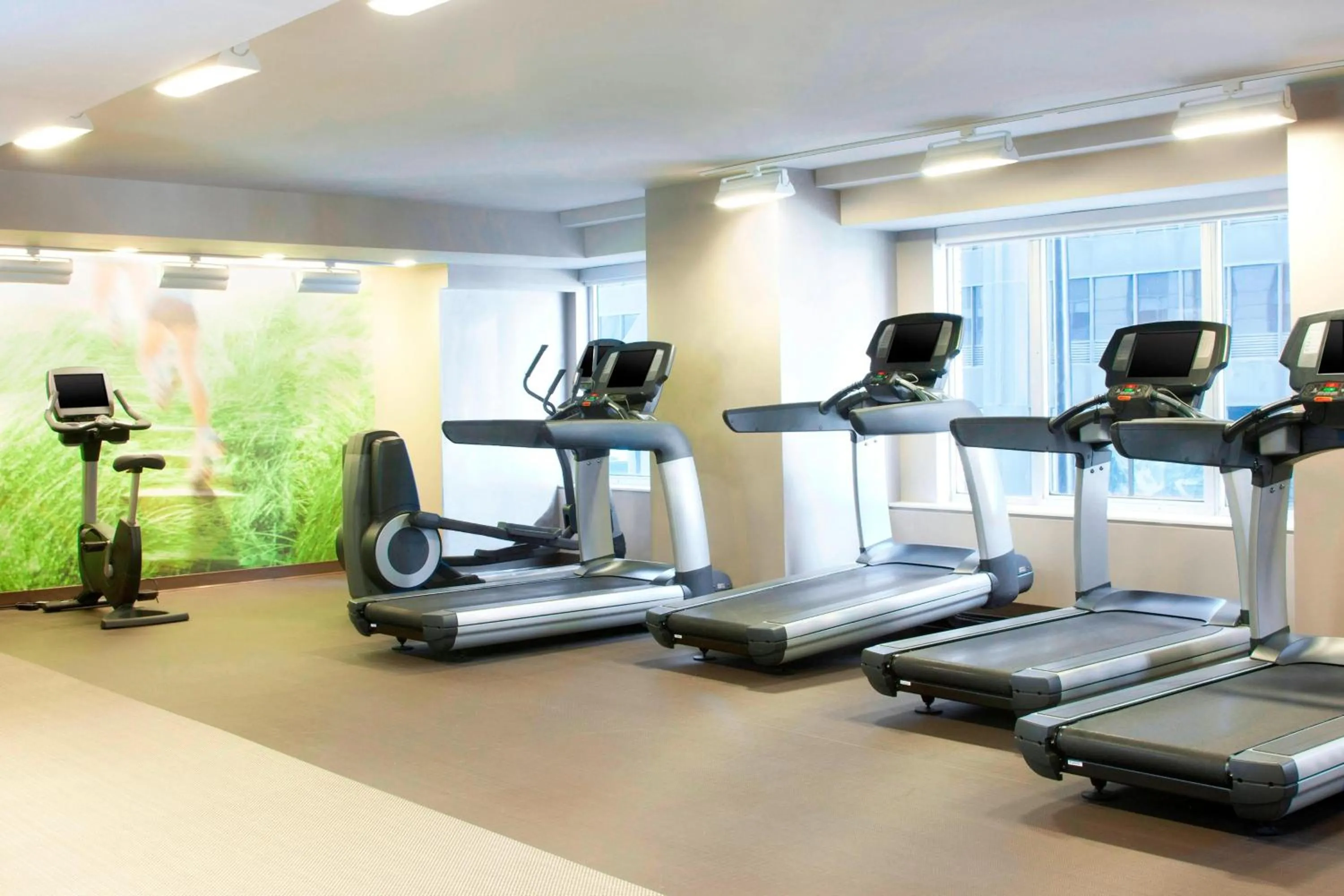 Fitness centre/facilities in The Westin Chennai Velachery
