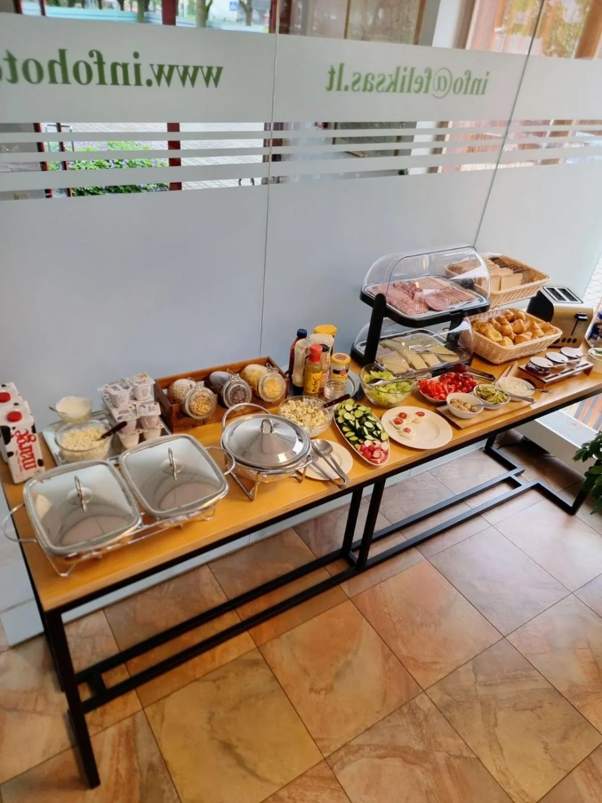 Breakfast in Info Hotel