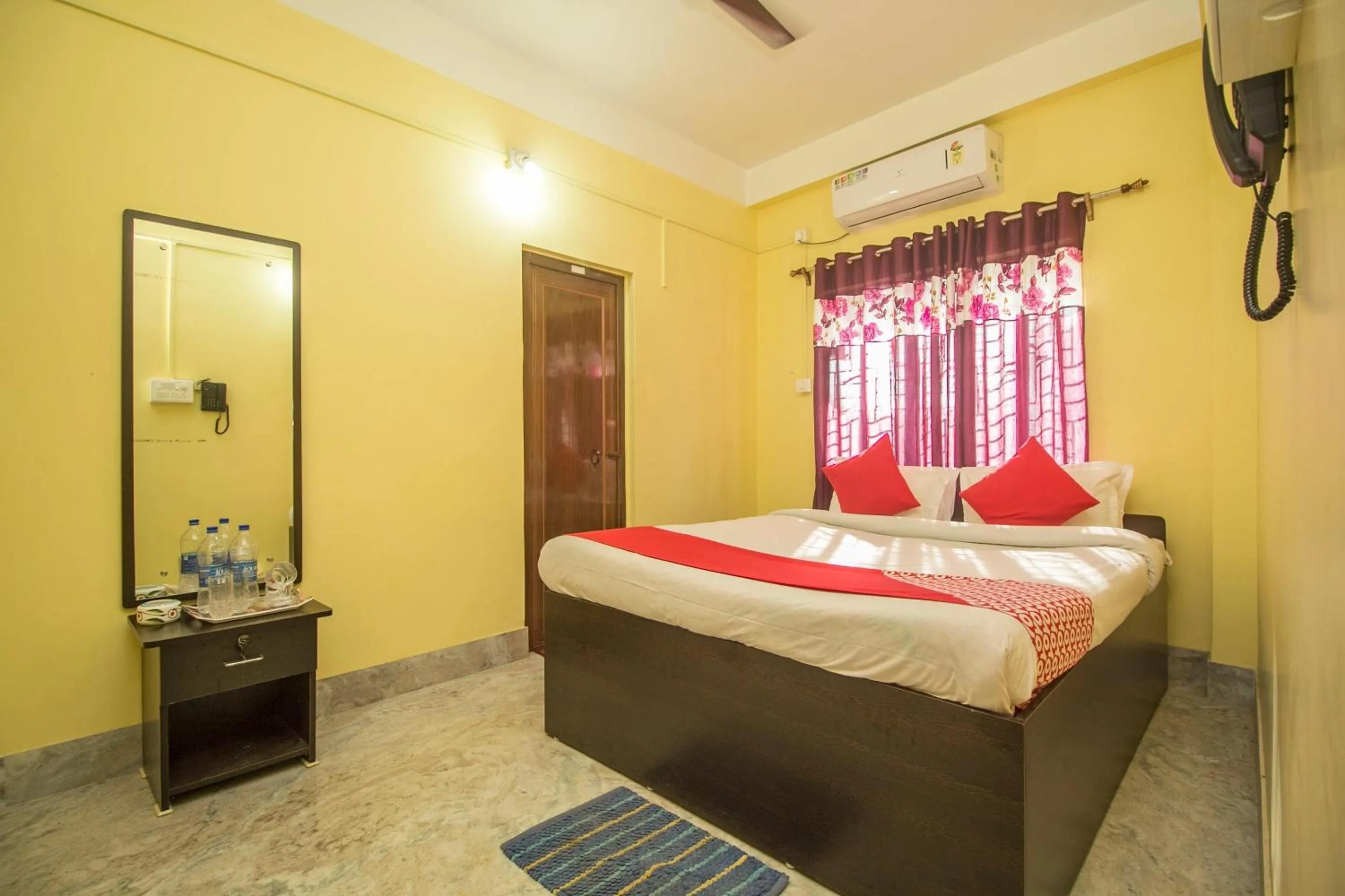 Bedroom in Super Hotel O Kshounish Residency