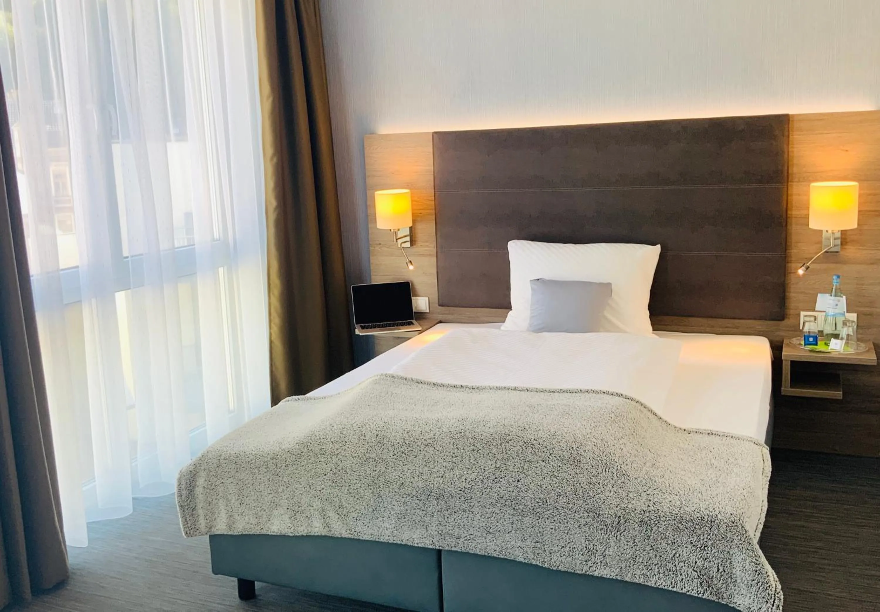 Photo of the whole room, Bed in StadtHotel ARTE