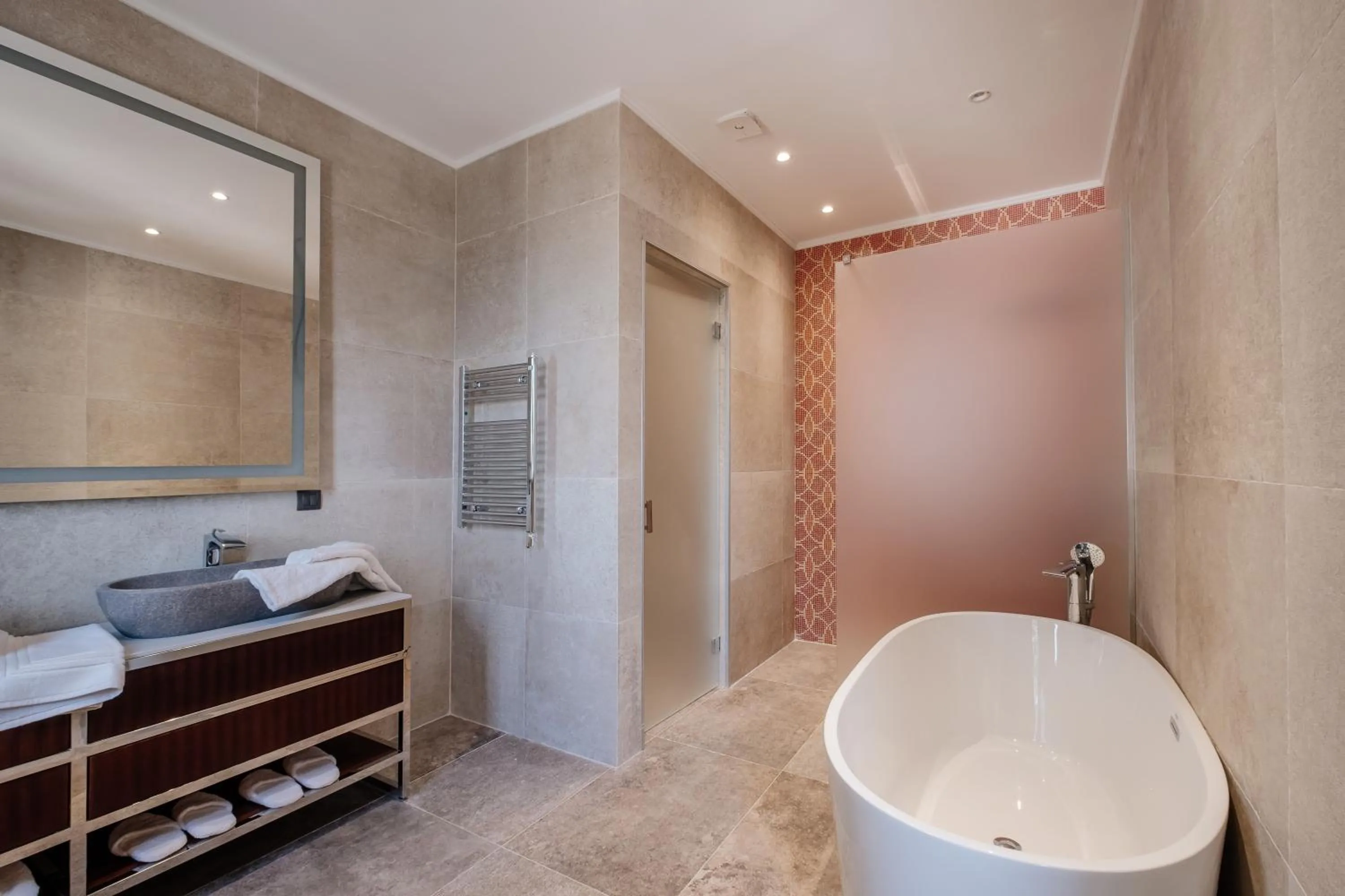 Bathroom, Bed in ĀNANTI Resort, Residences & Beach Club - The Leading Hotels of the World