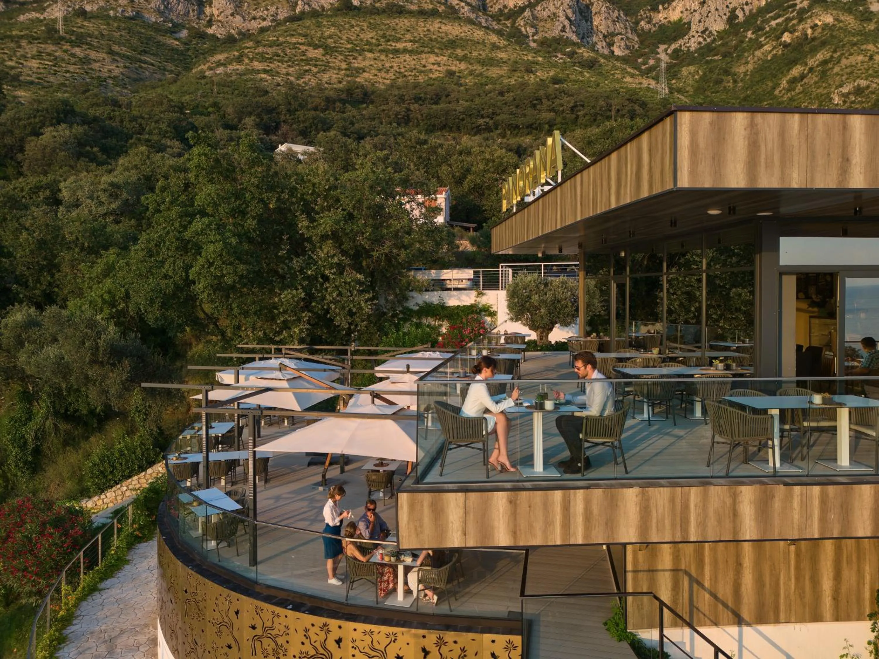 Restaurant/places to eat in ĀNANTI Resort, Residences & Beach Club - The Leading Hotels of the World