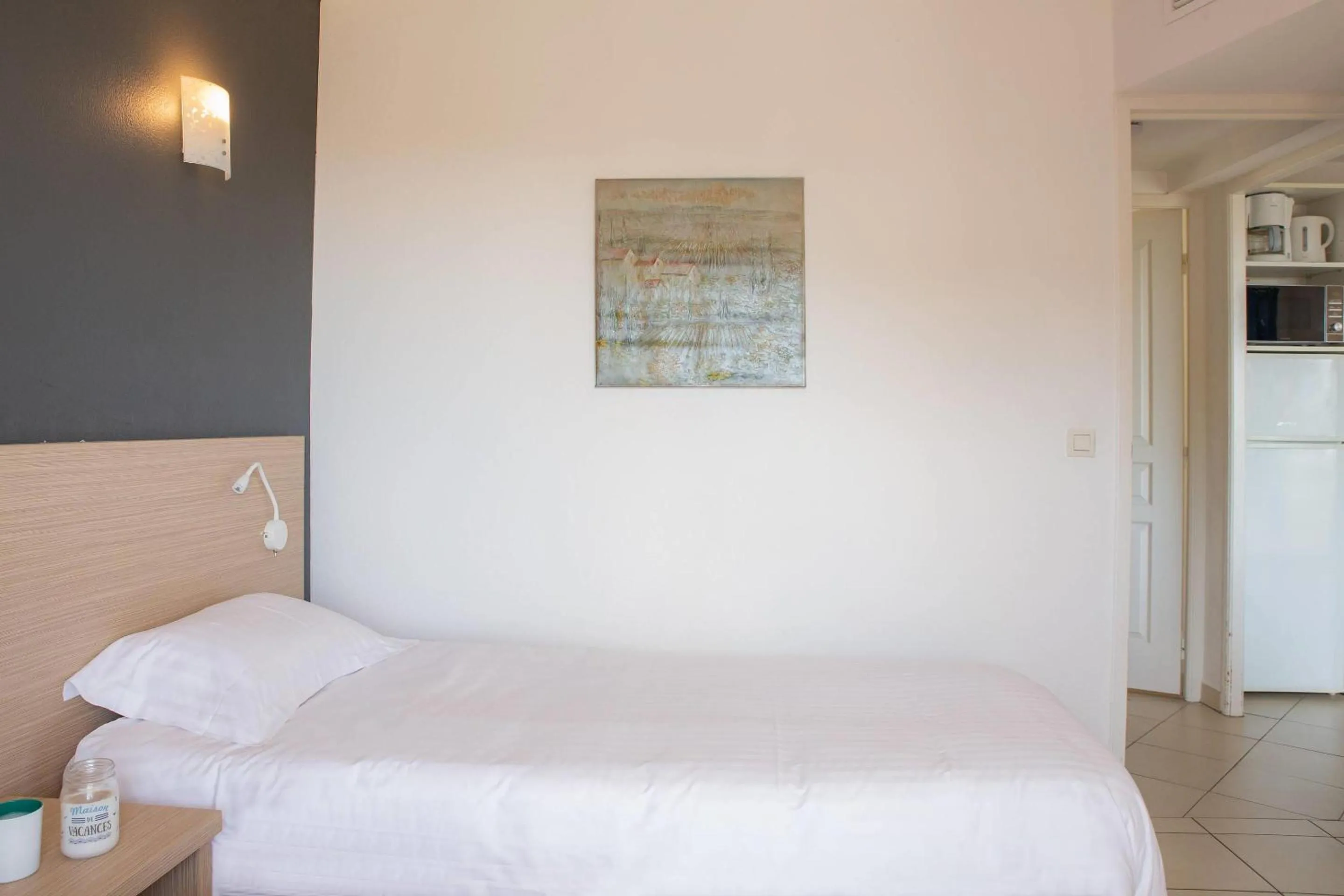 Bedroom, Bed in Comfort Aparthotel Frejus La Tour de Mare