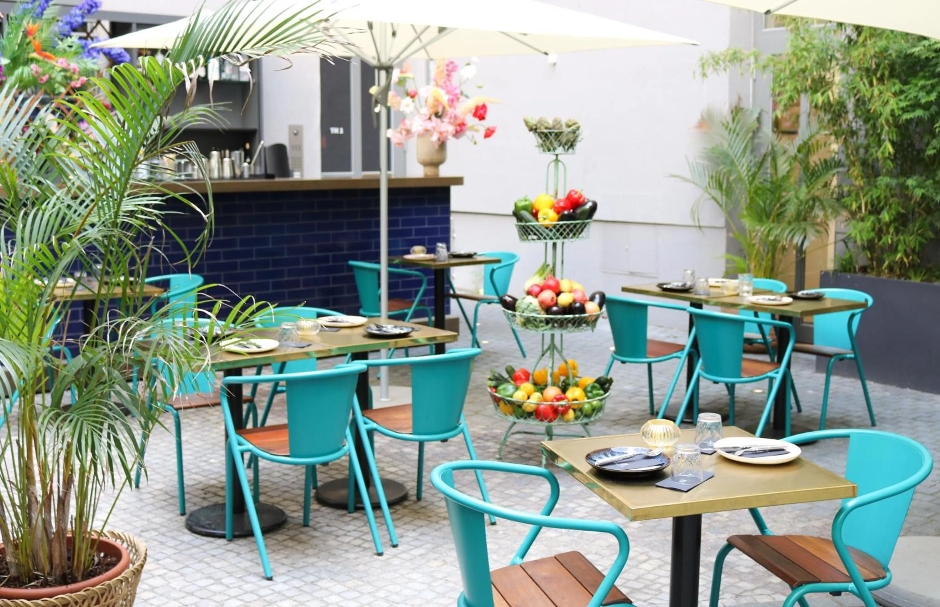 Restaurant/places to eat in Hotel AMO by AMANO Friedrichstraße