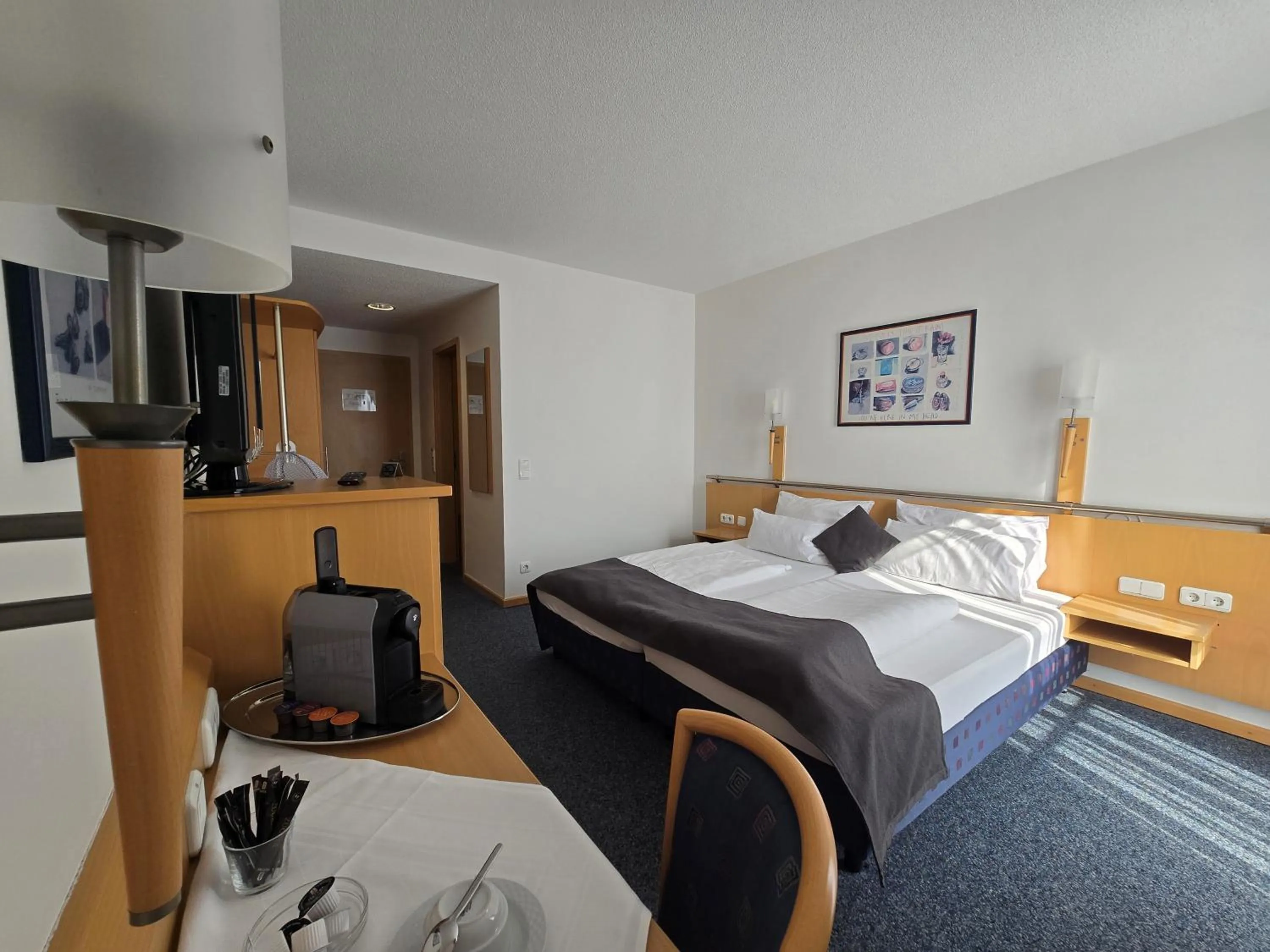 Coffee/tea facilities, Bed in Miratel