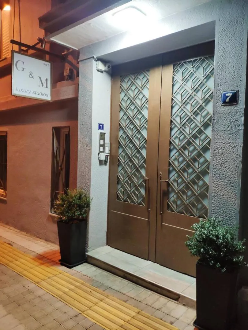 Facade/entrance in G&M Luxury Studios