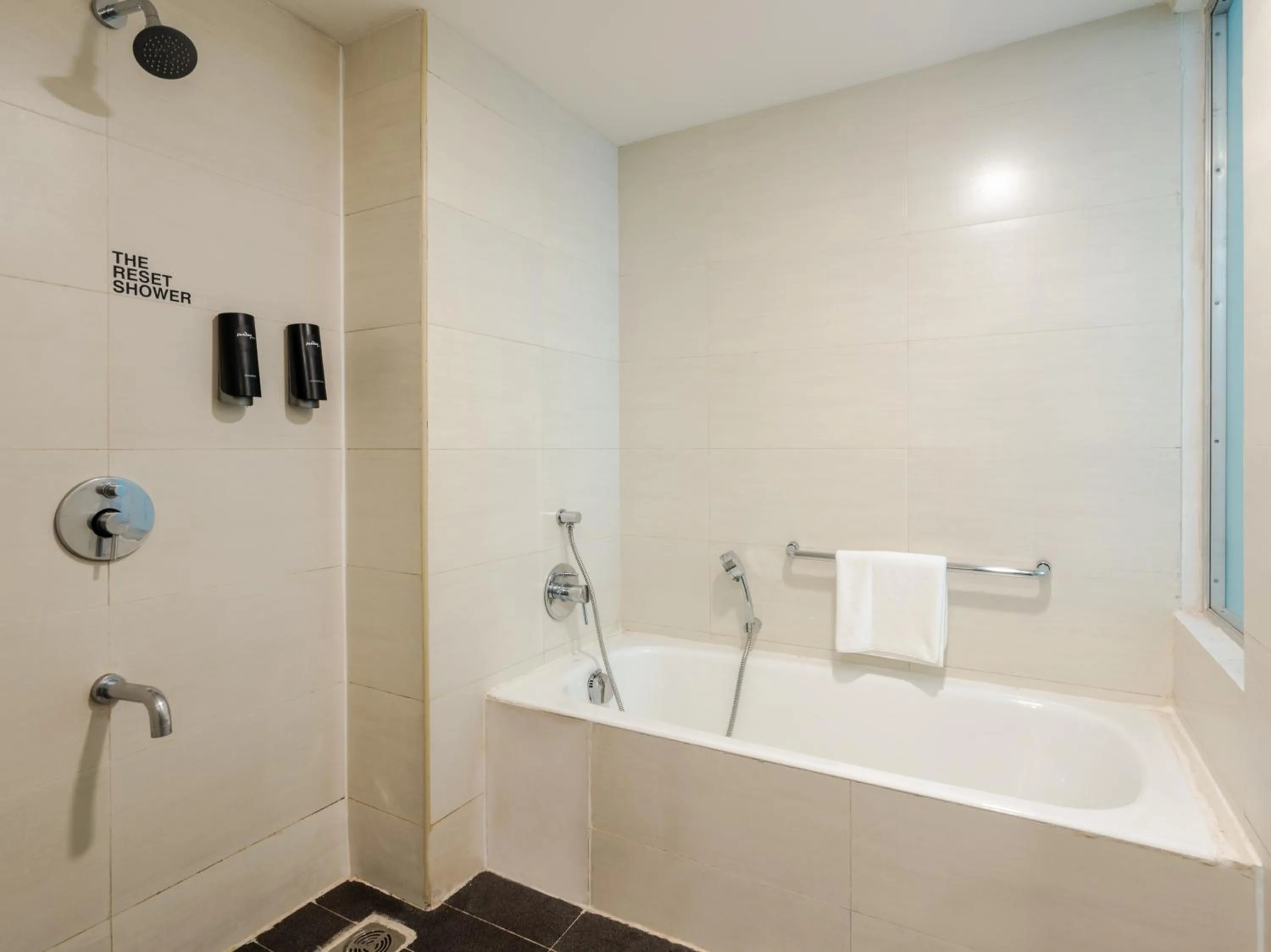 Shower in Sunday Hotel Chandigarh Zirakpur