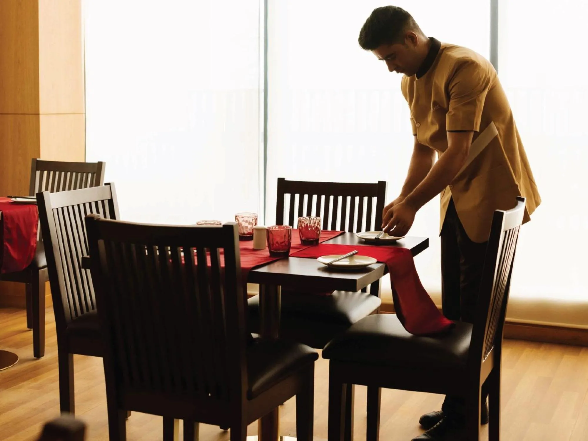 Restaurant/places to eat in Sunday Hotel Chandigarh Zirakpur