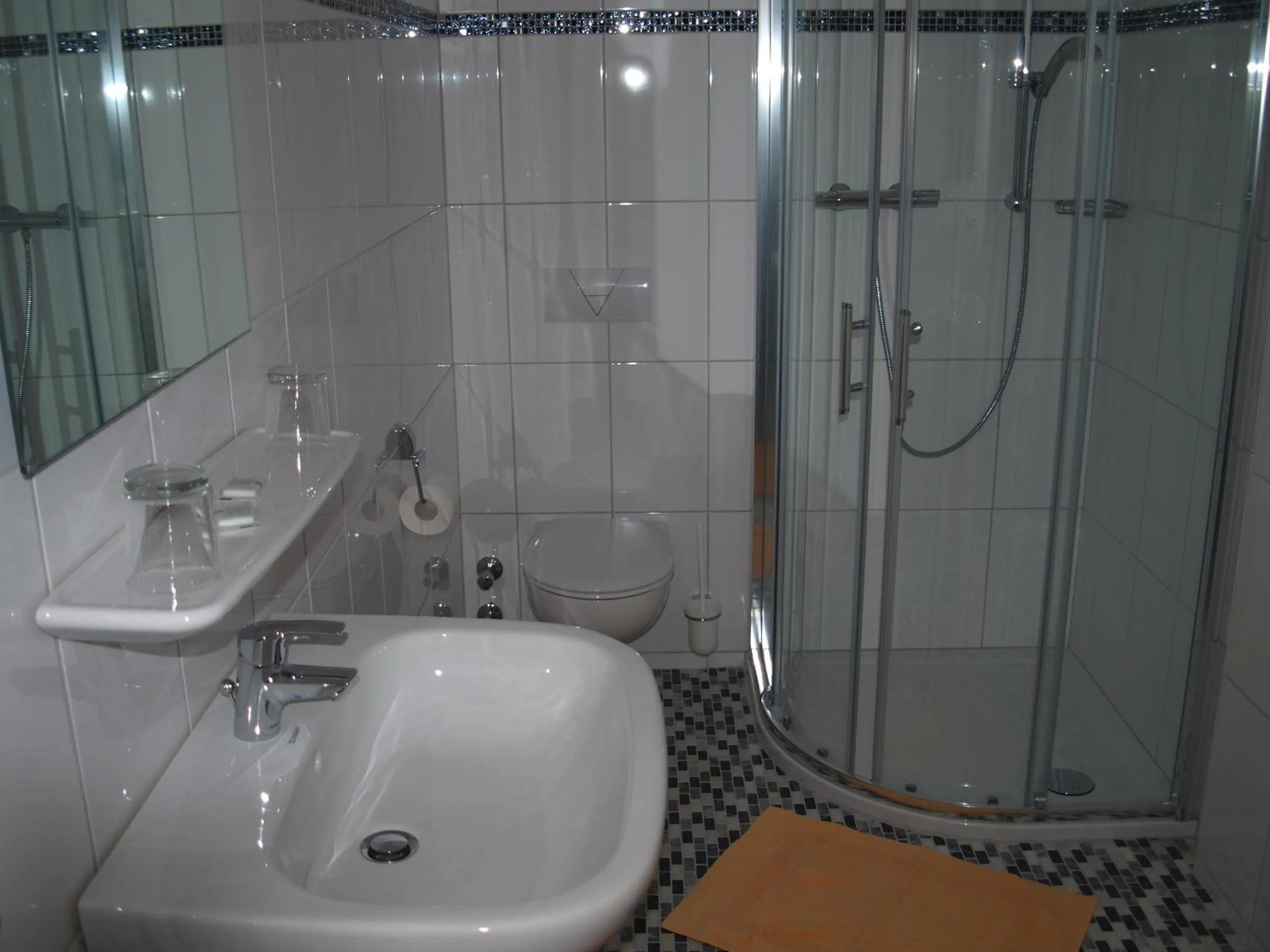 Bathroom in Gasthof zur Querenburg