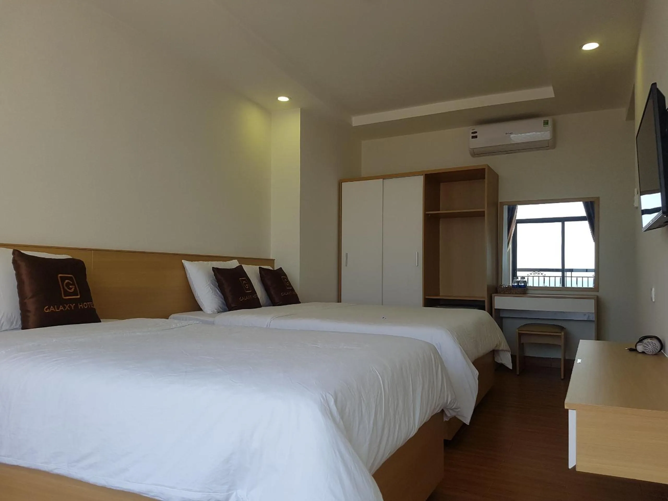 Photo of the whole room, Bed in Galaxy Hotel