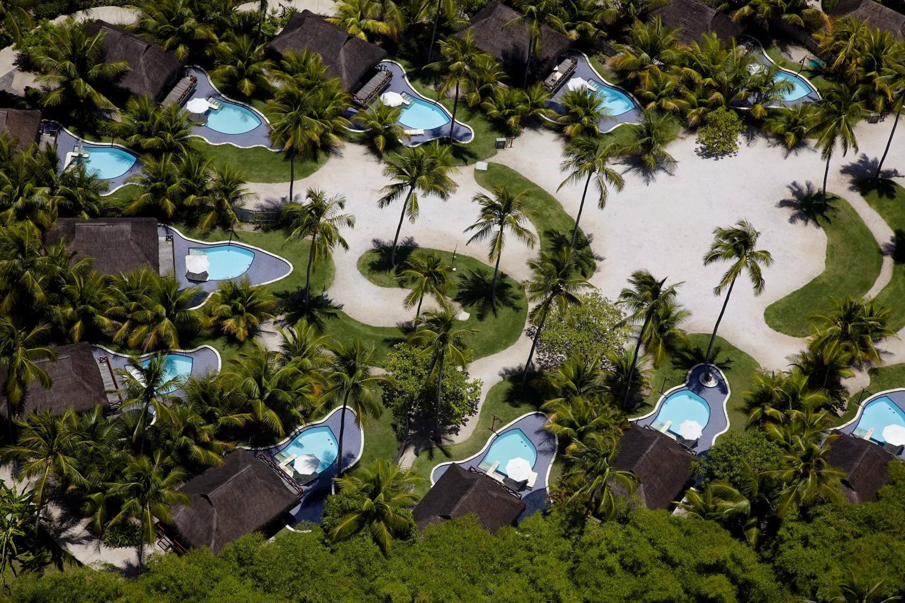 Facade/entrance in NANNAI Muro Alto