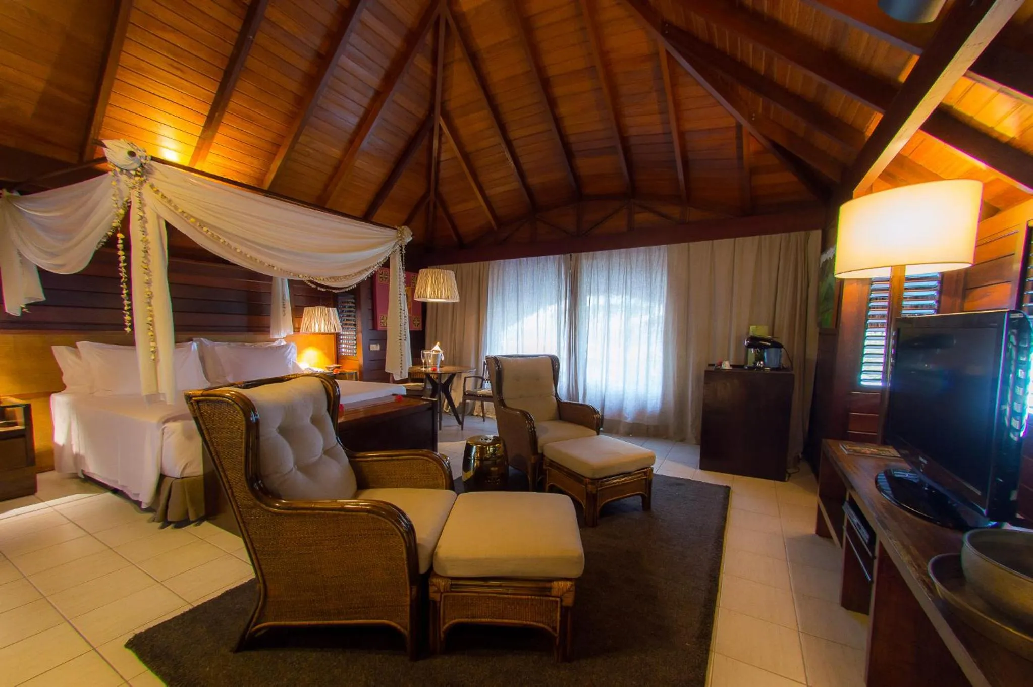 TV and multimedia, Bed in NANNAI Muro Alto