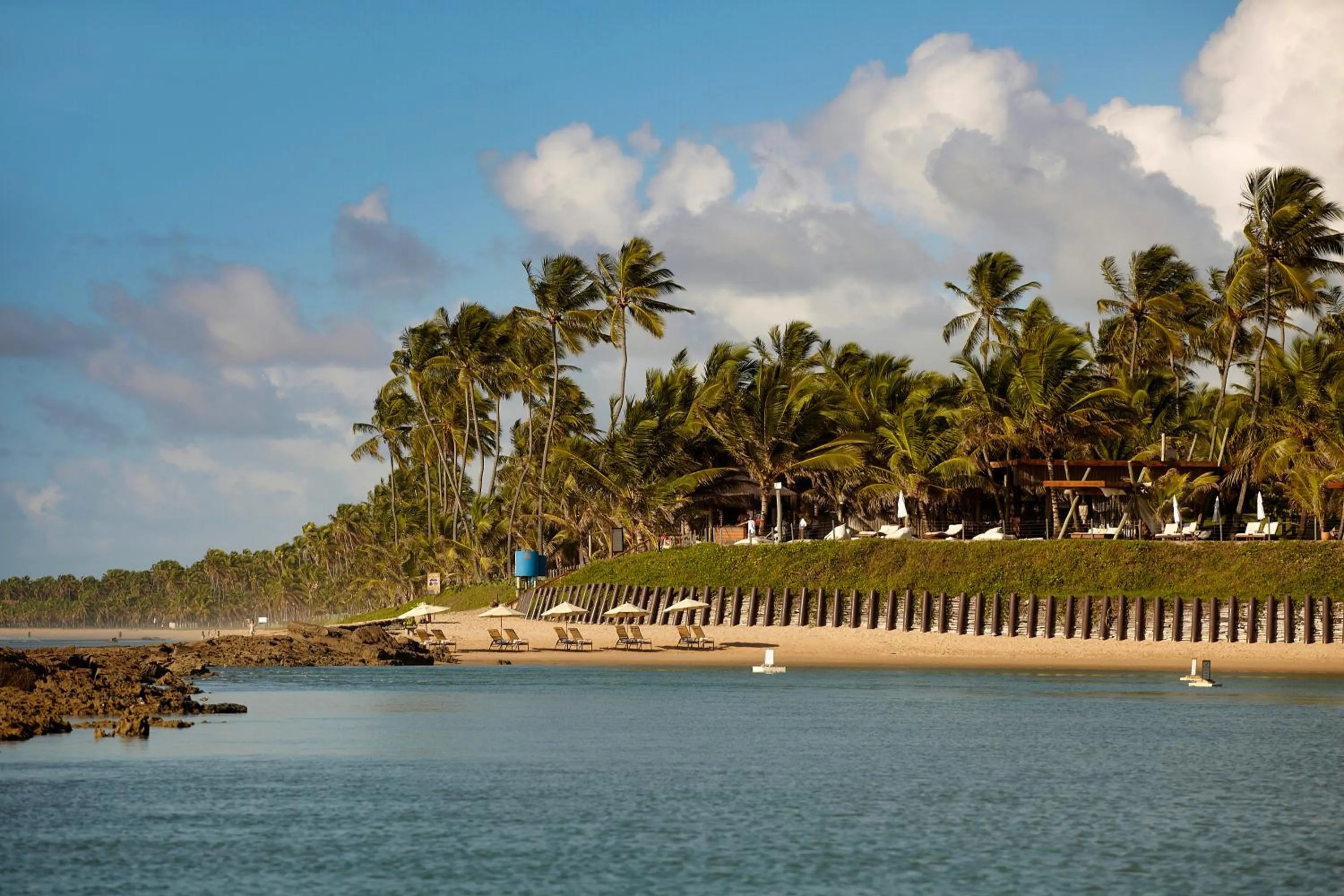 Property building in NANNAI Muro Alto