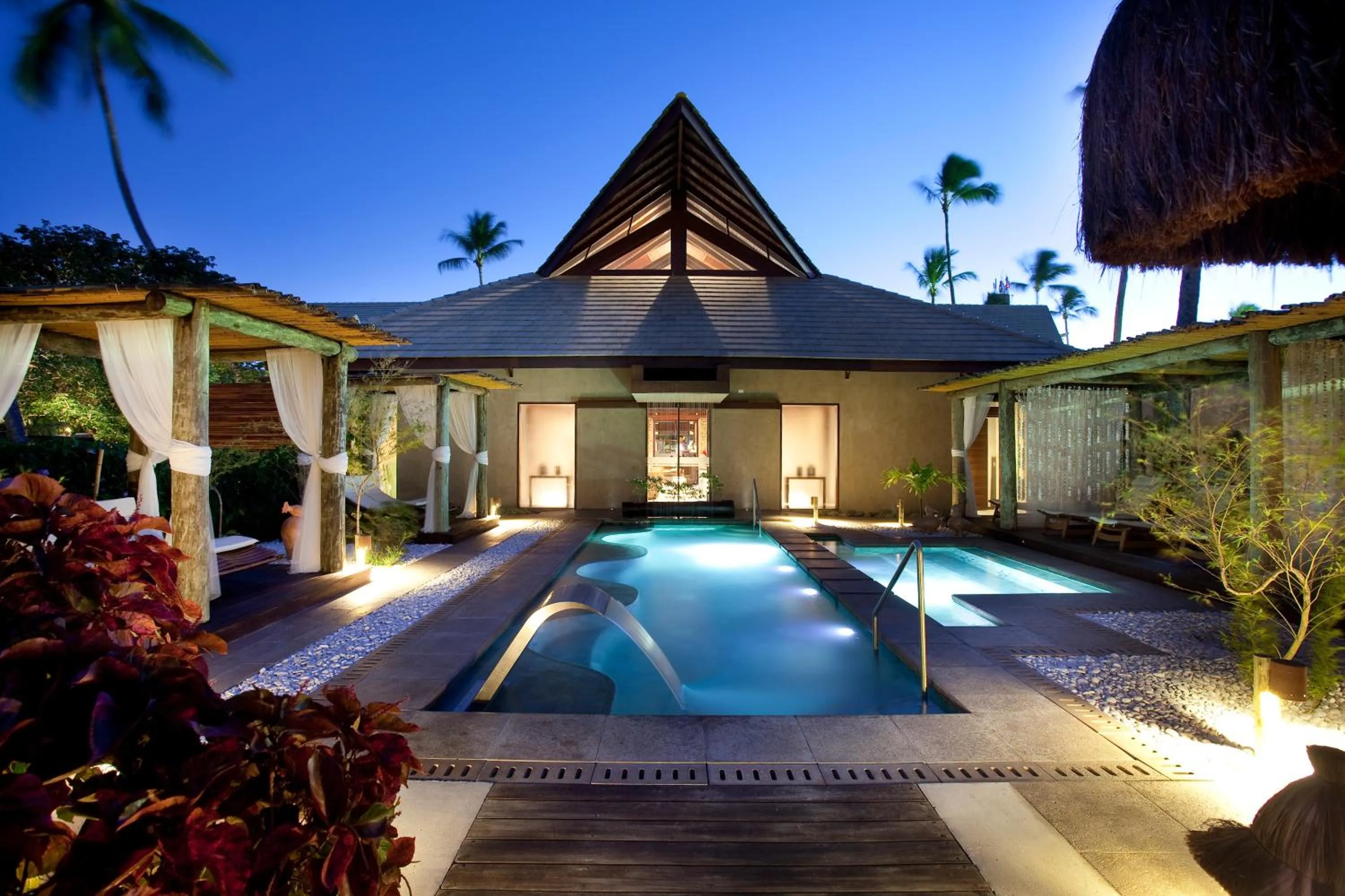 Swimming pool in NANNAI Muro Alto