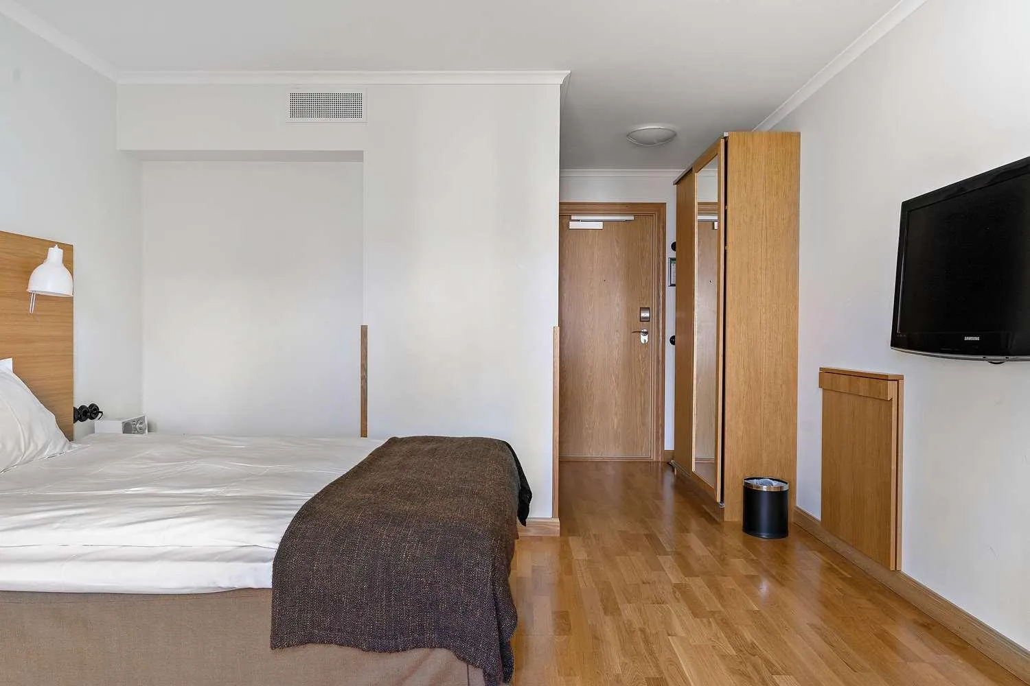 Bed in Landvetter Airport Hotel, Best Western Premier Collection