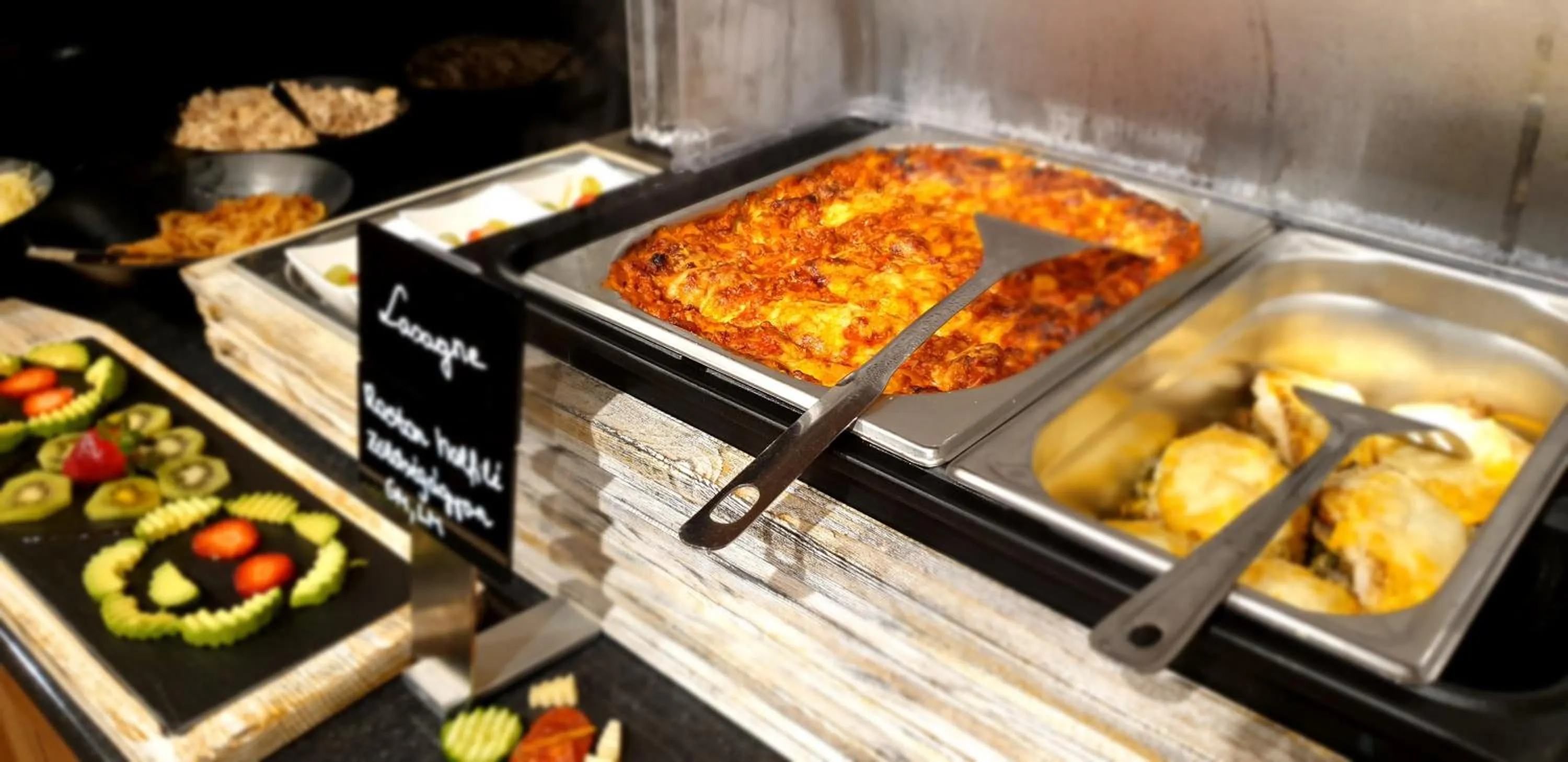 Food in Baobab Suites