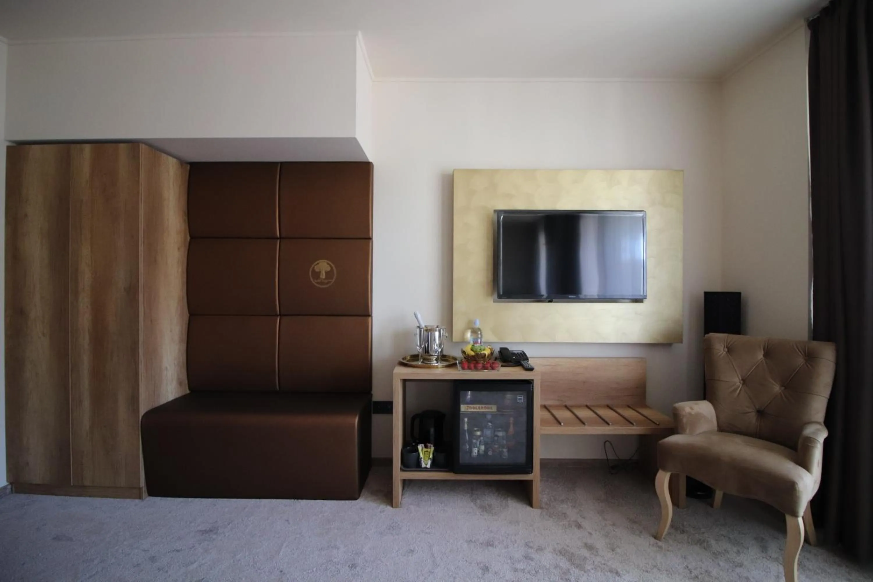 Seating area in Baobab Suites