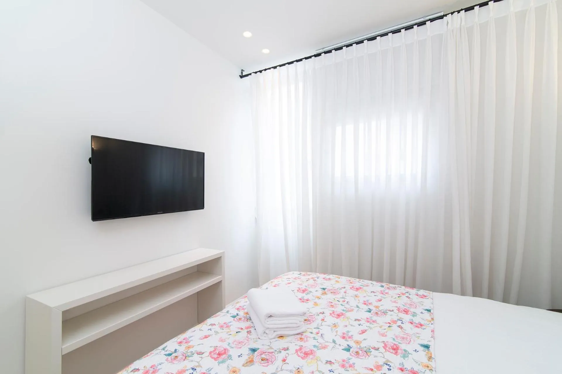 TLV Center by TLV2RENT
