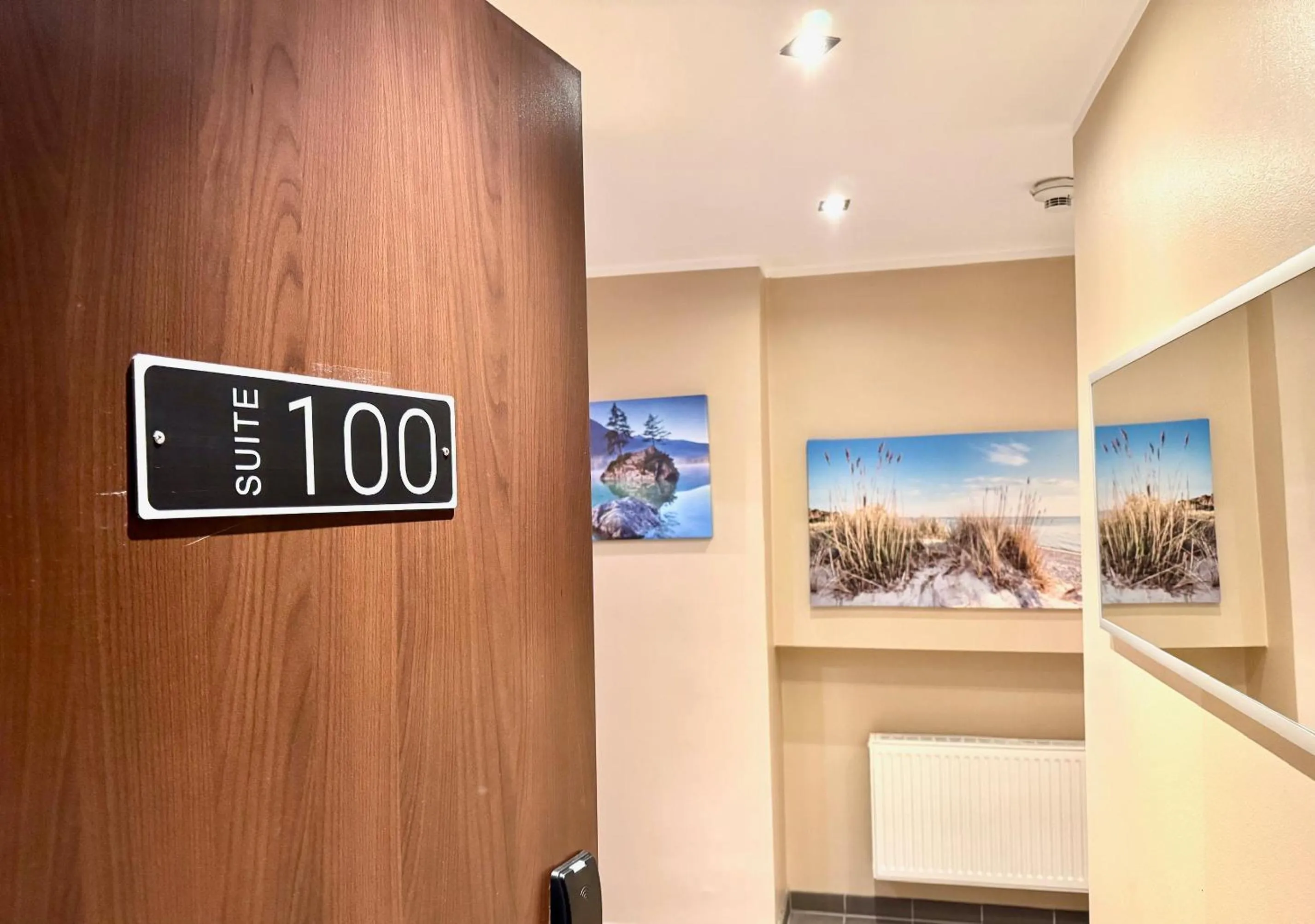 Photo of the whole room in Hotel Lumière an der Messe