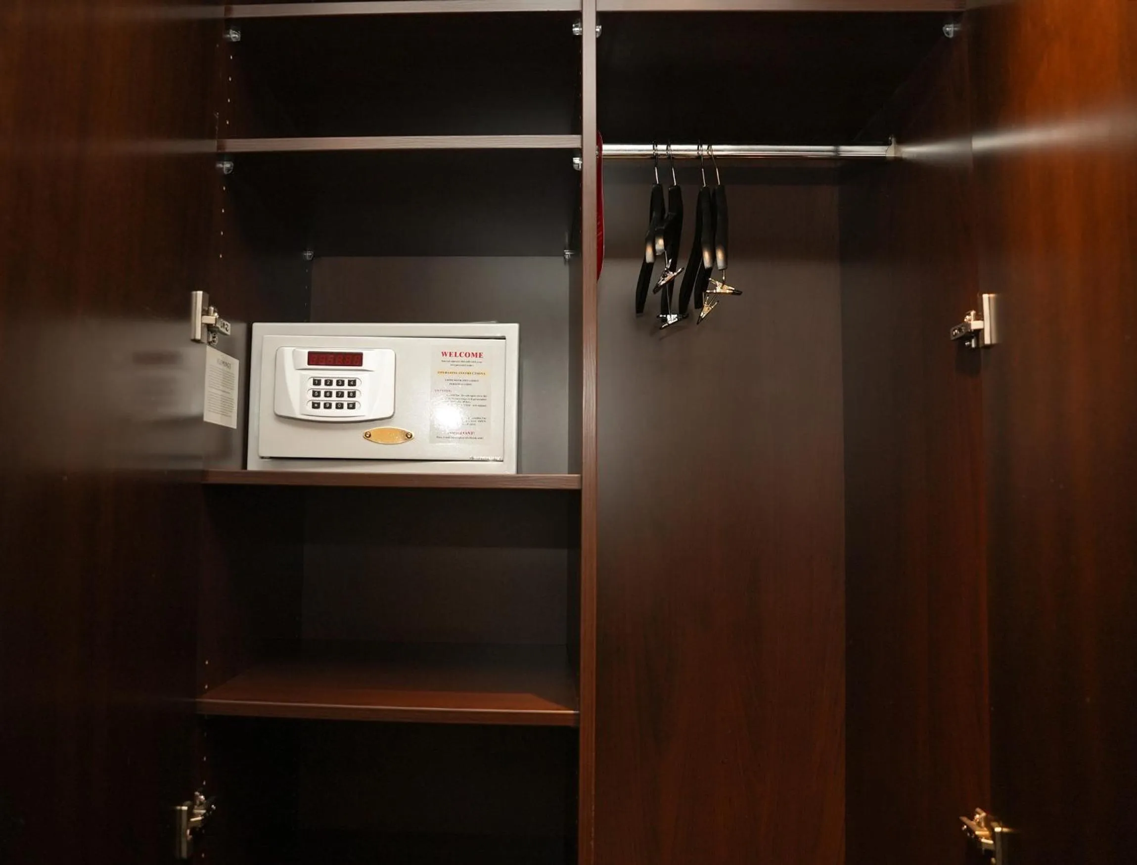 safe in Hotel Lumière an der Messe