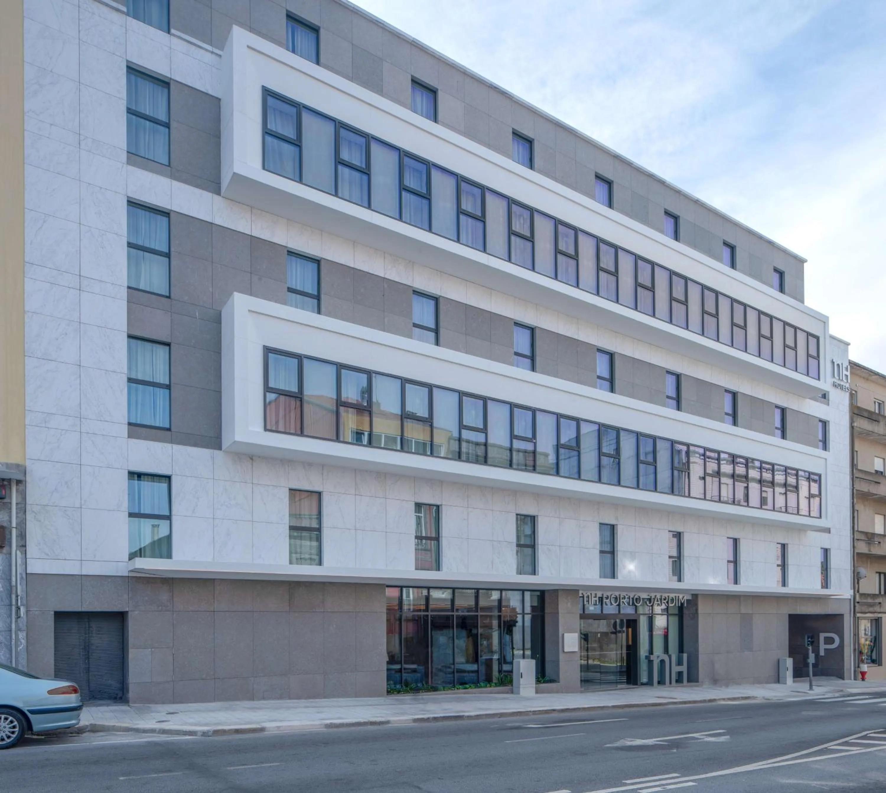 Property building in NH Porto Jardim