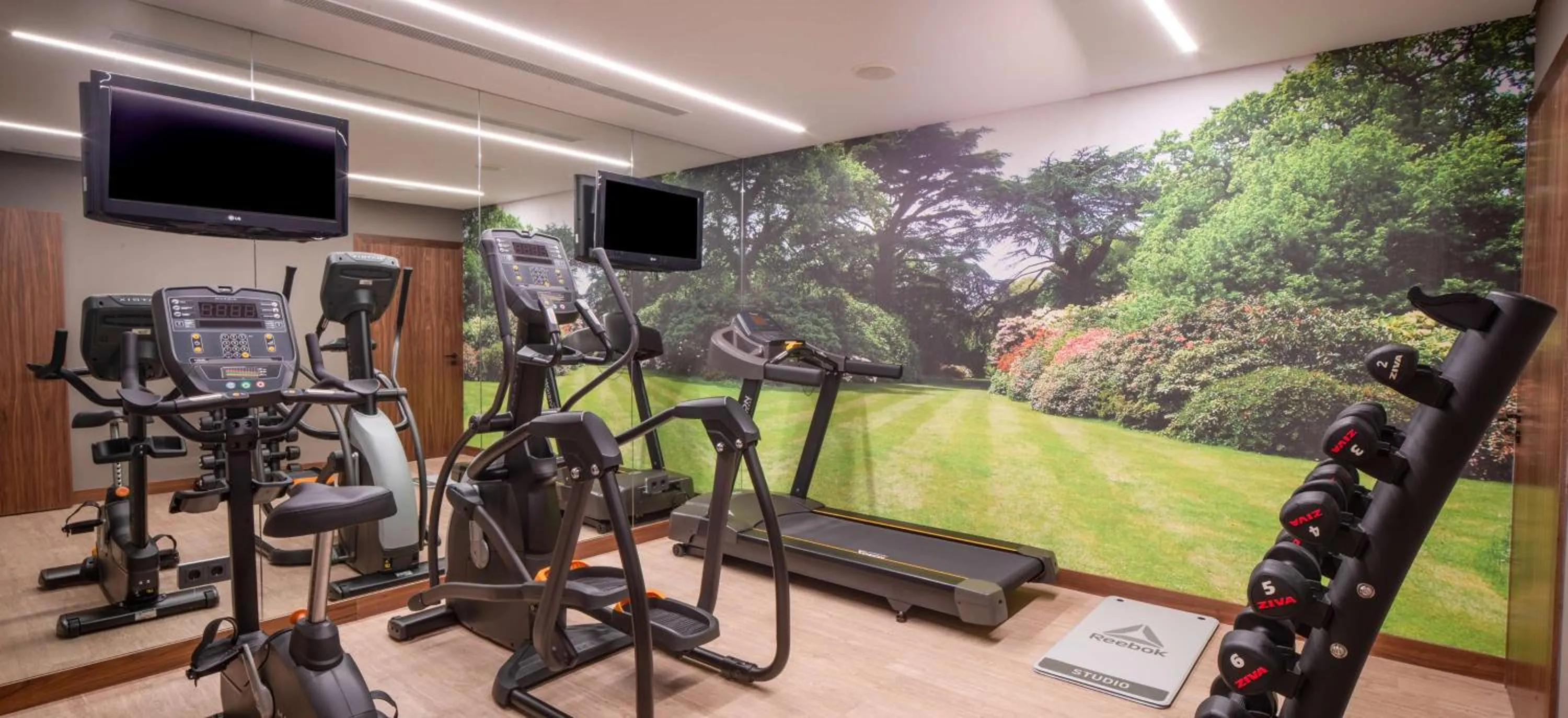 Spa and wellness centre/facilities in NH Porto Jardim