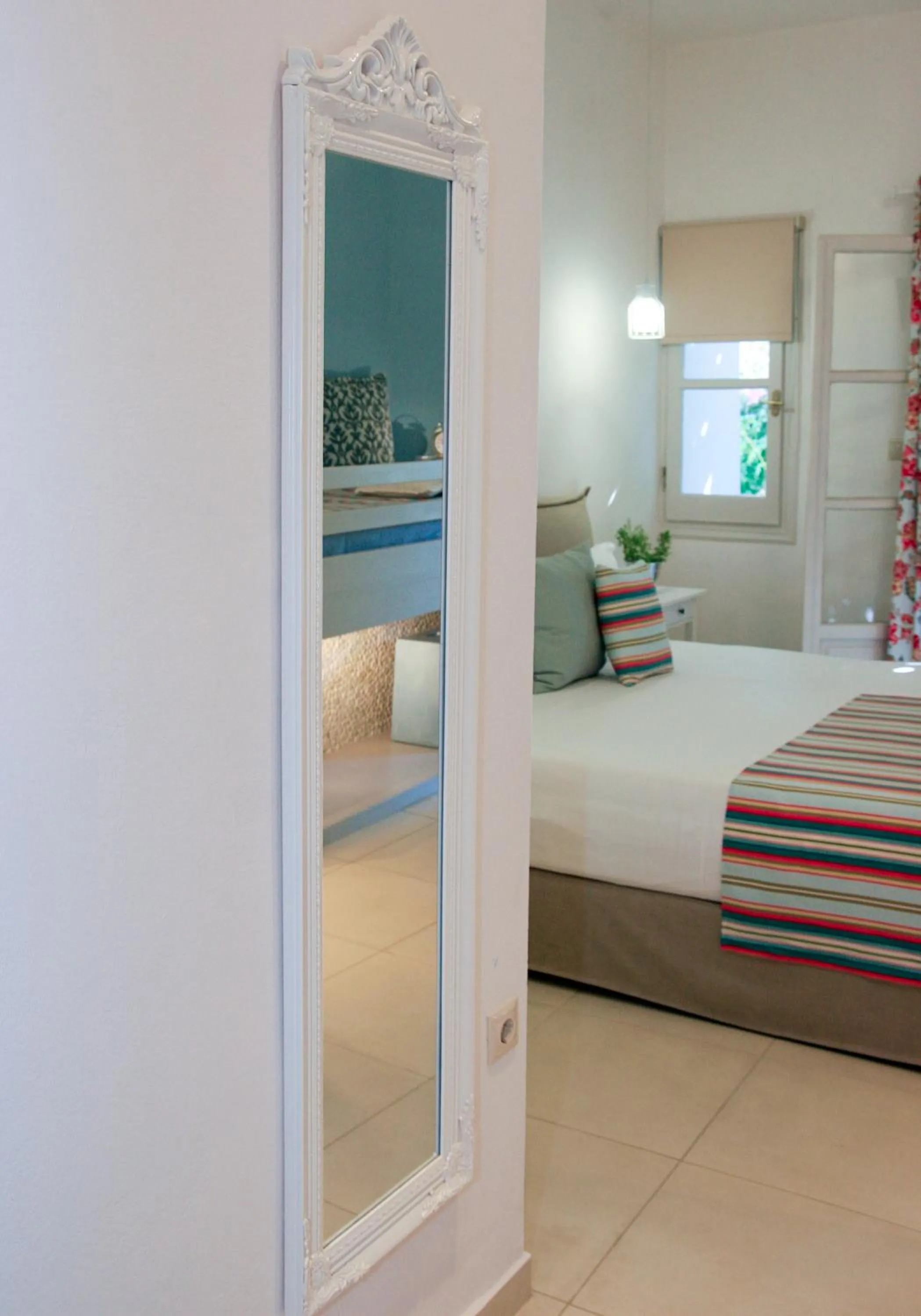 Photo of the whole room, Bed in Aphrodite Studios