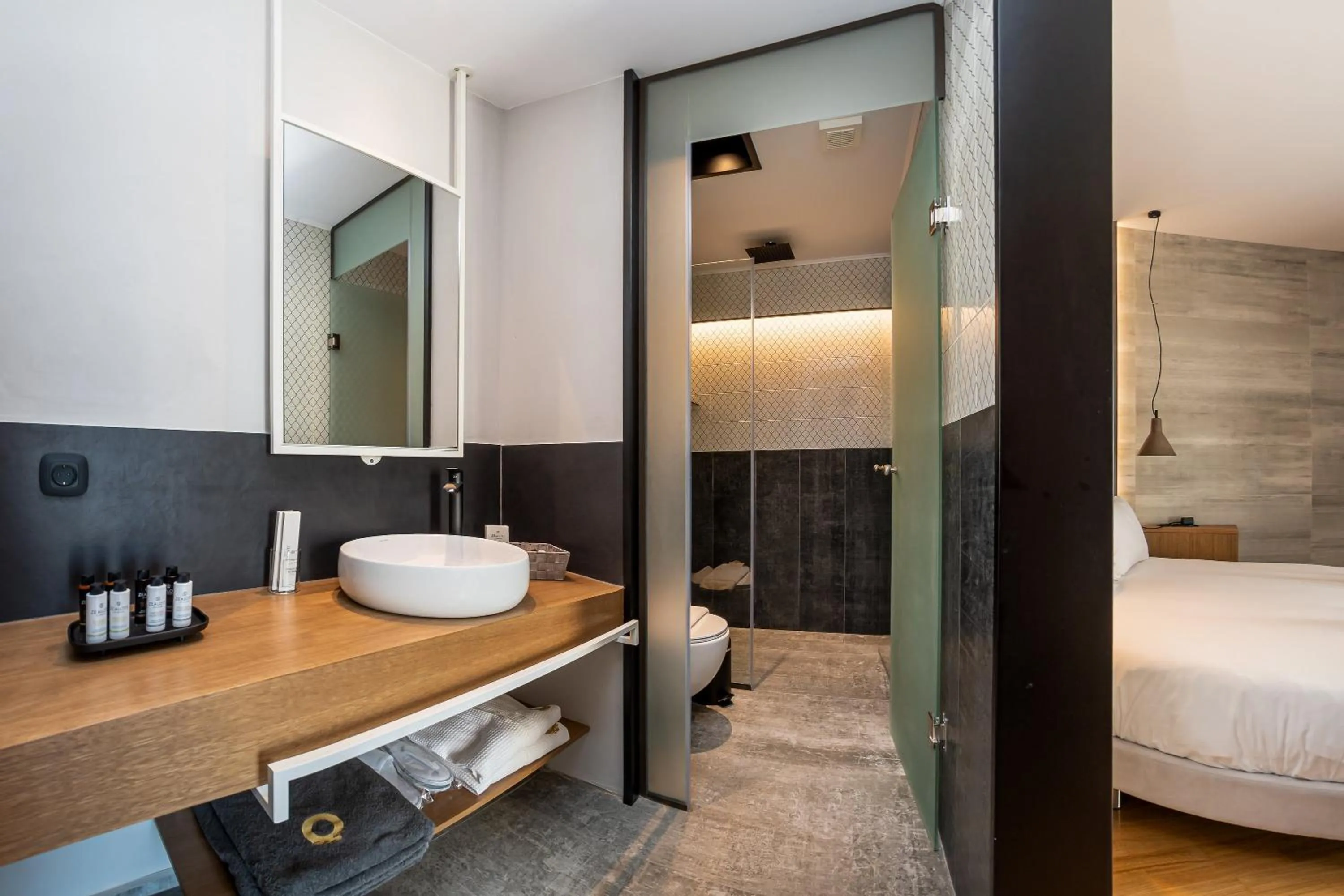 Bathroom in Onira Suite Dreams