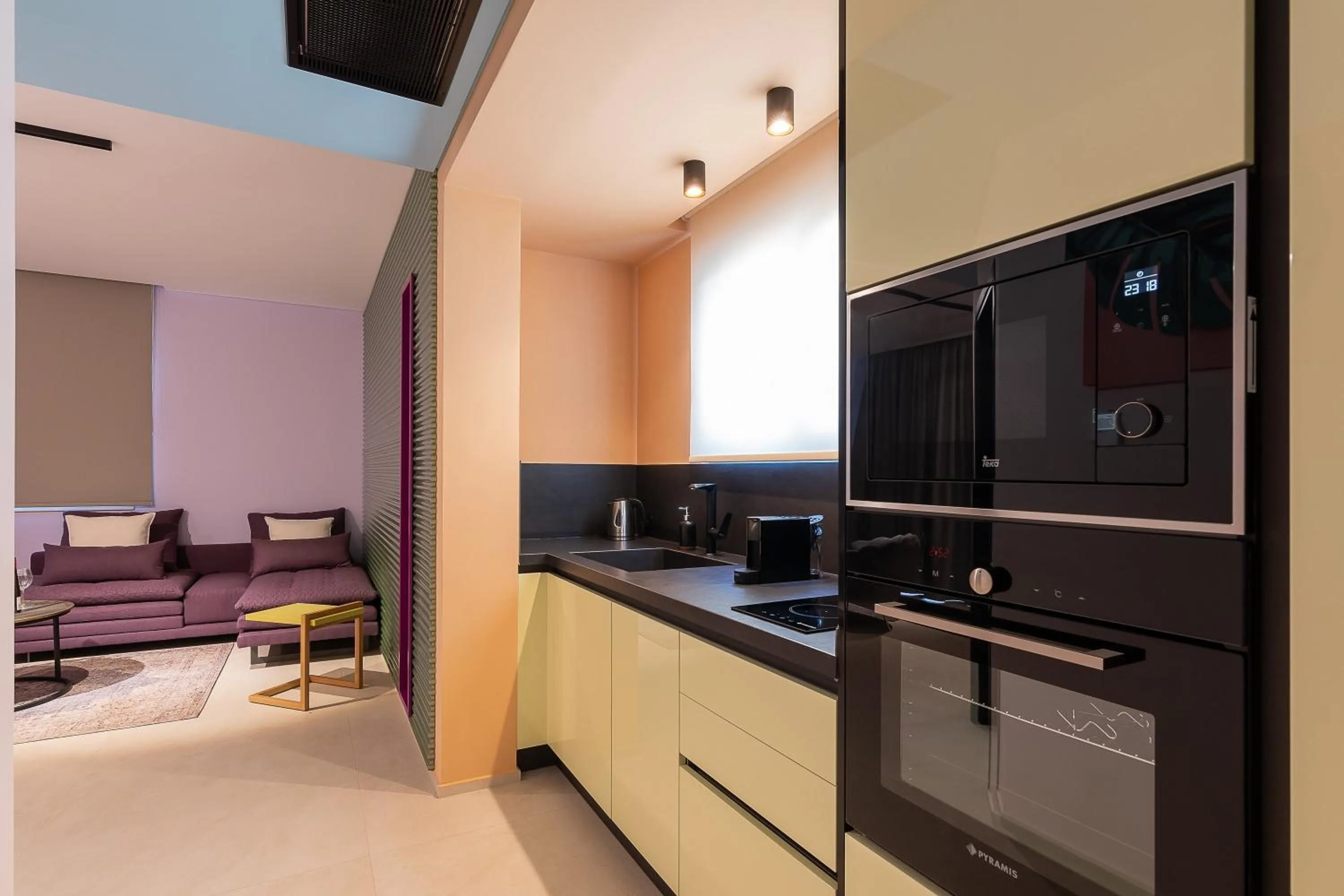 Kitchen or kitchenette in Onira Suite Dreams