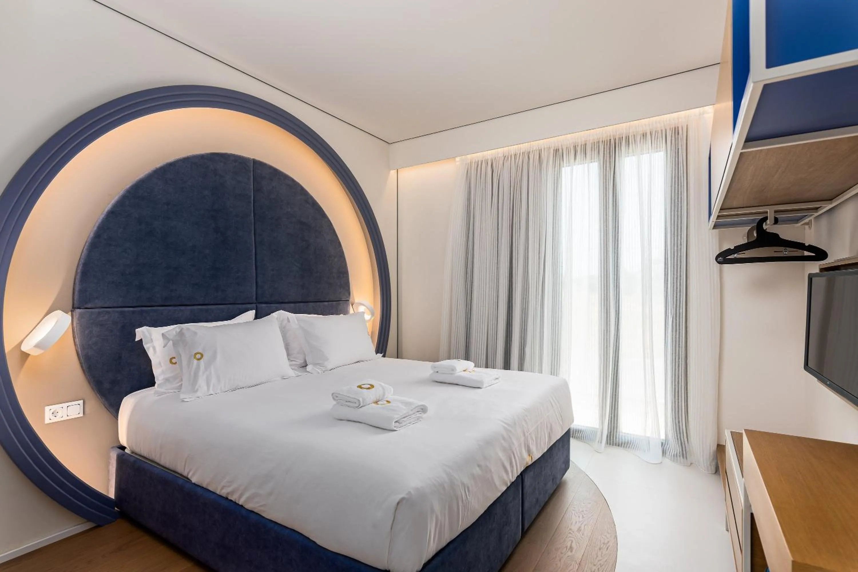 Bedroom, Bed in Onira Suite Dreams
