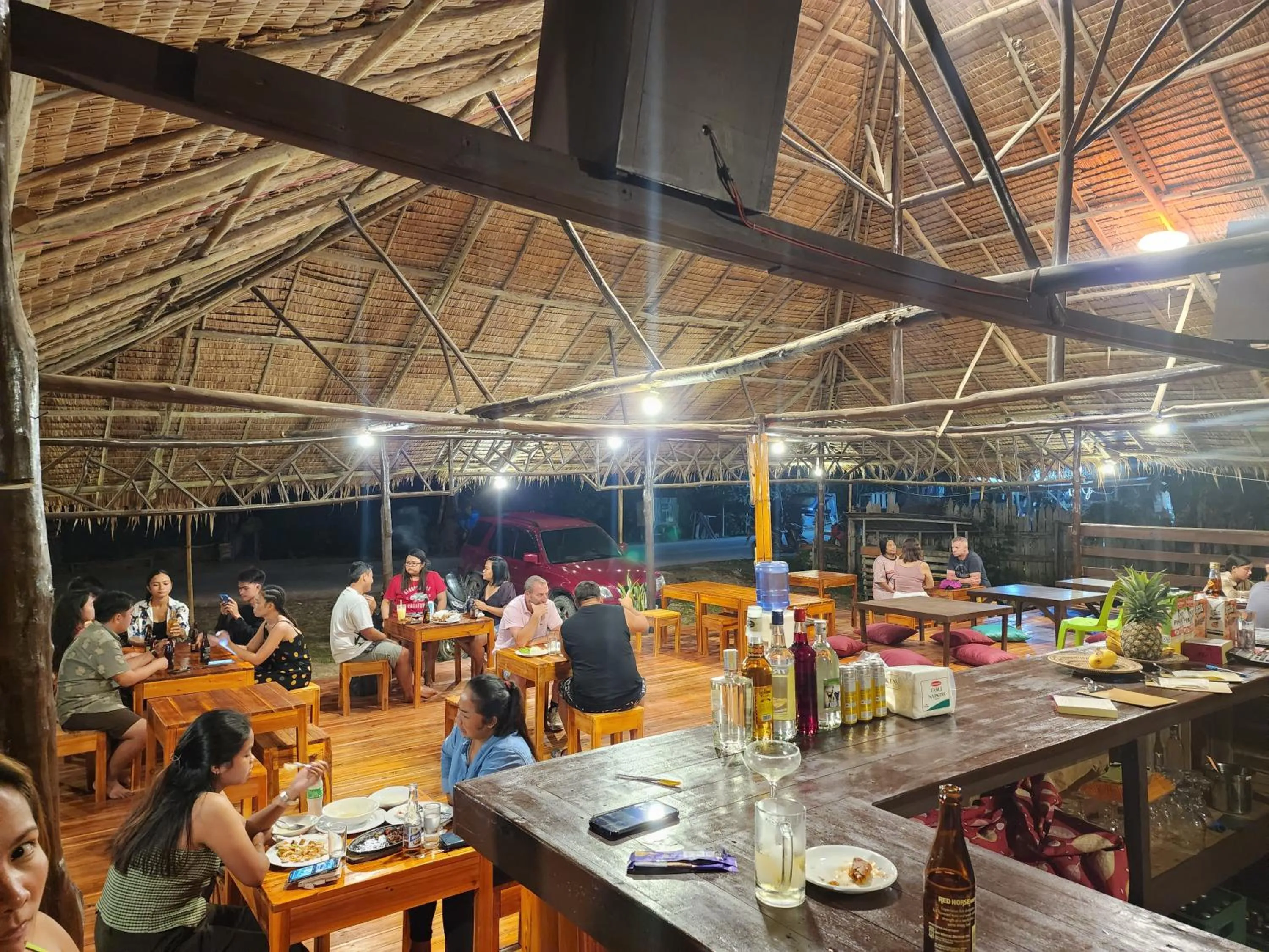 group of guests in Dam Dam Place