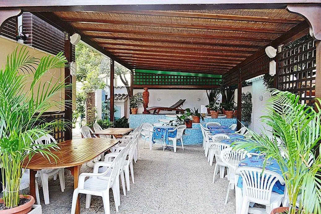 Patio in Hotel Cristina