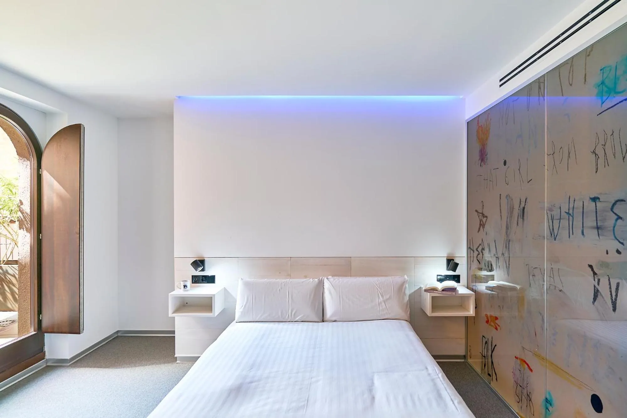 Shower, Bed in Hotel Melibea by gaiarooms