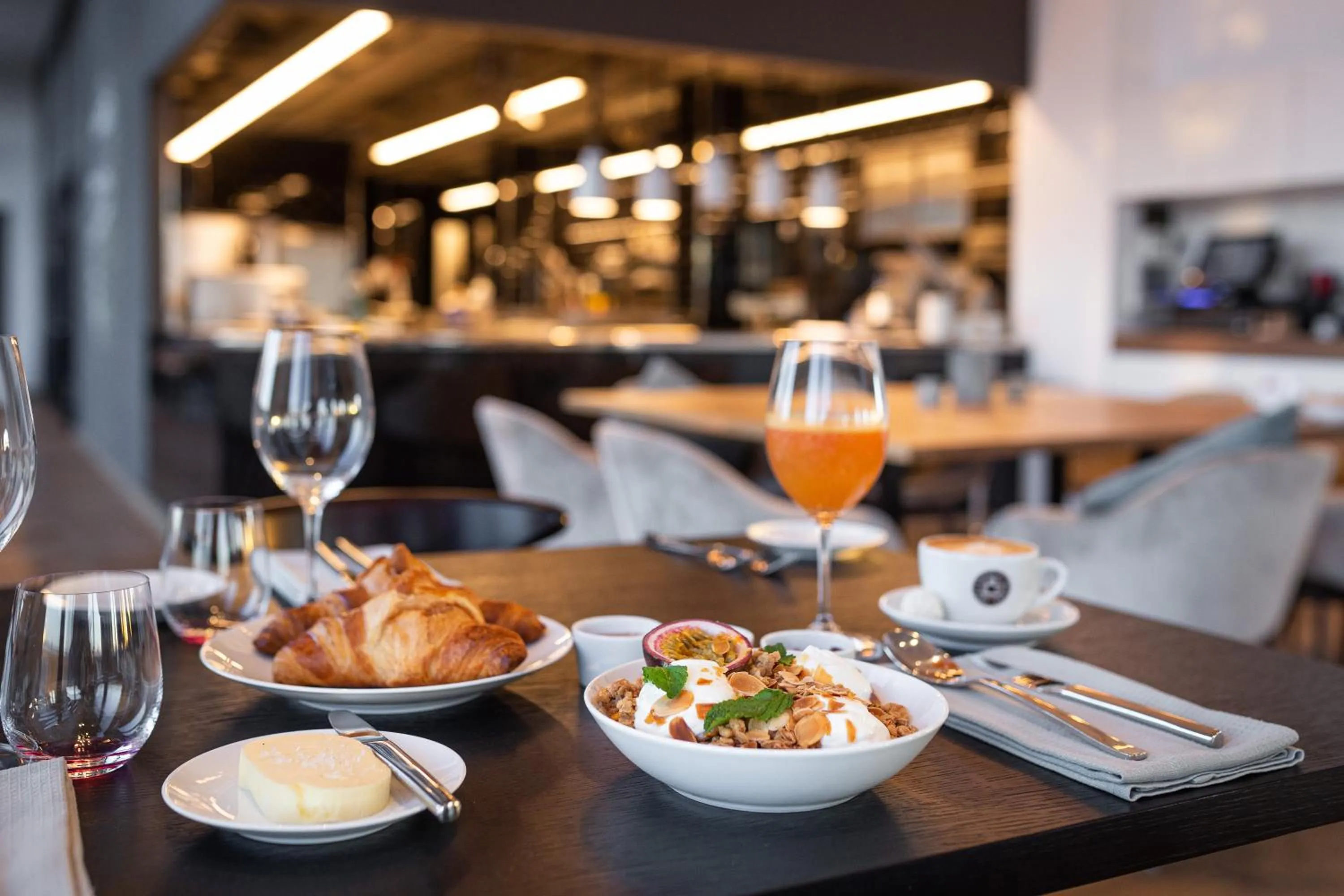 Restaurant/places to eat in Marina Royale Darłowo - Apartamenty Ultra Mar nad morzem