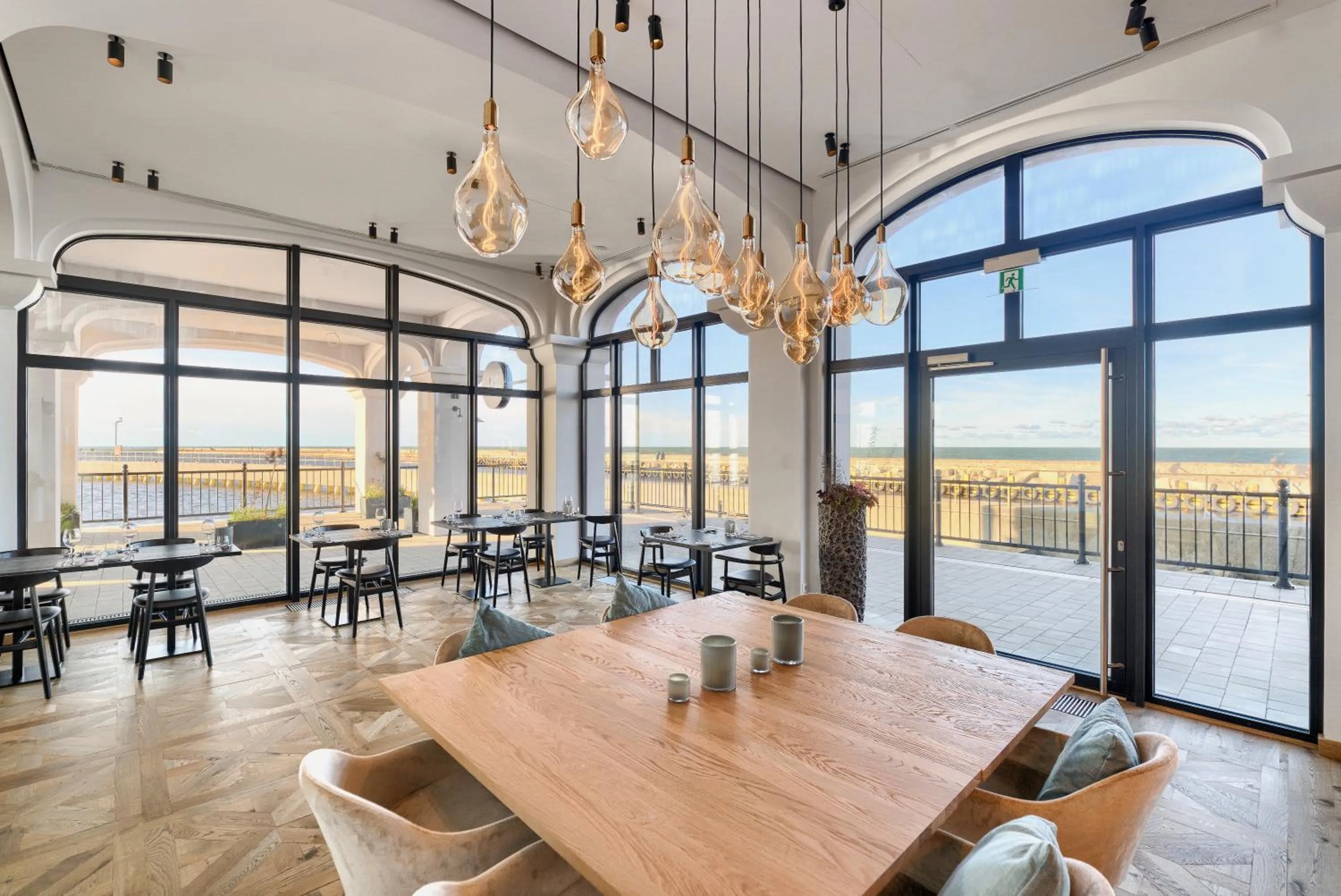 Restaurant/places to eat in Marina Royale Darłowo - Apartamenty Ultra Mar nad morzem