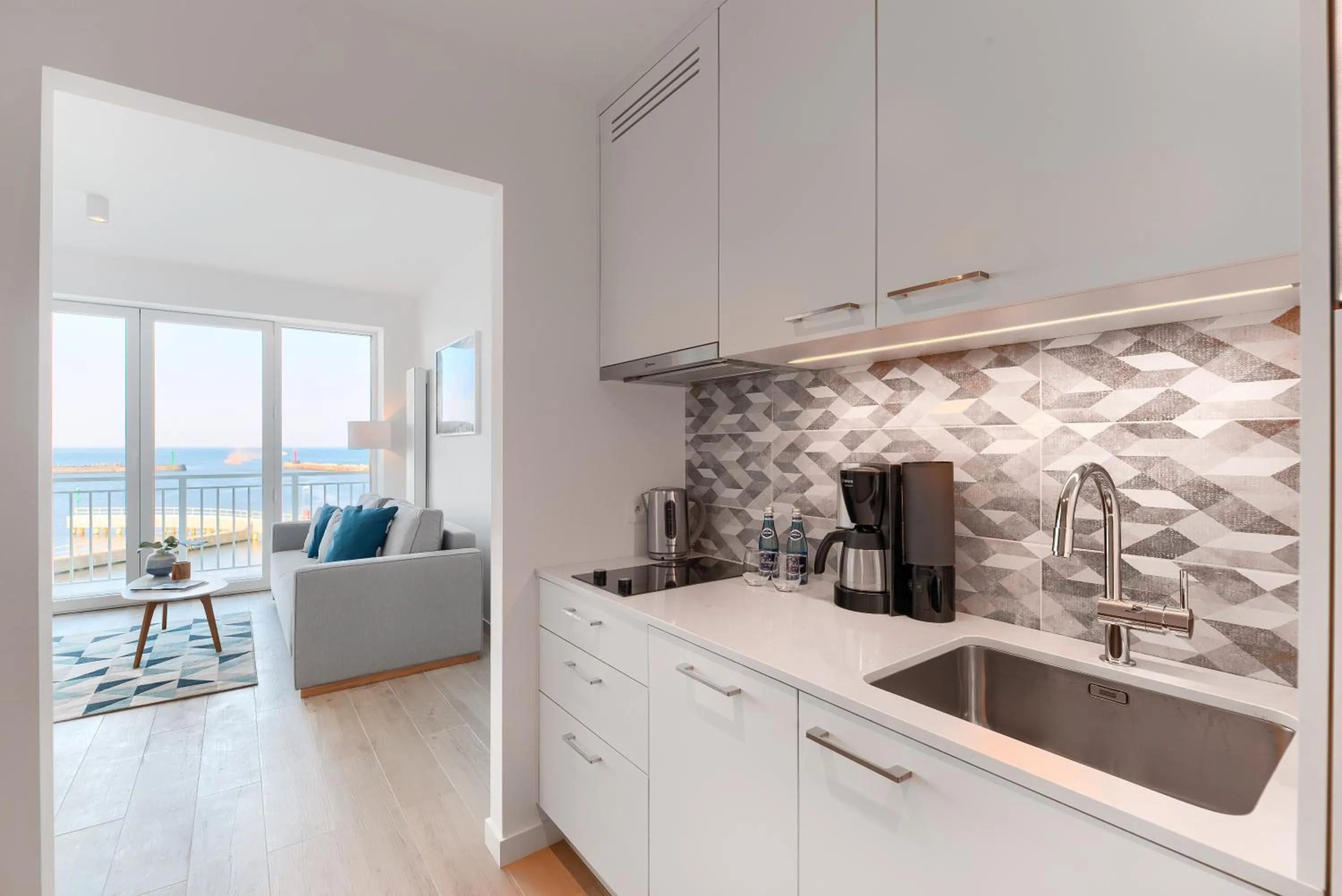 Coffee/tea facilities in Marina Royale Darłowo - Apartamenty Ultra Mar nad morzem