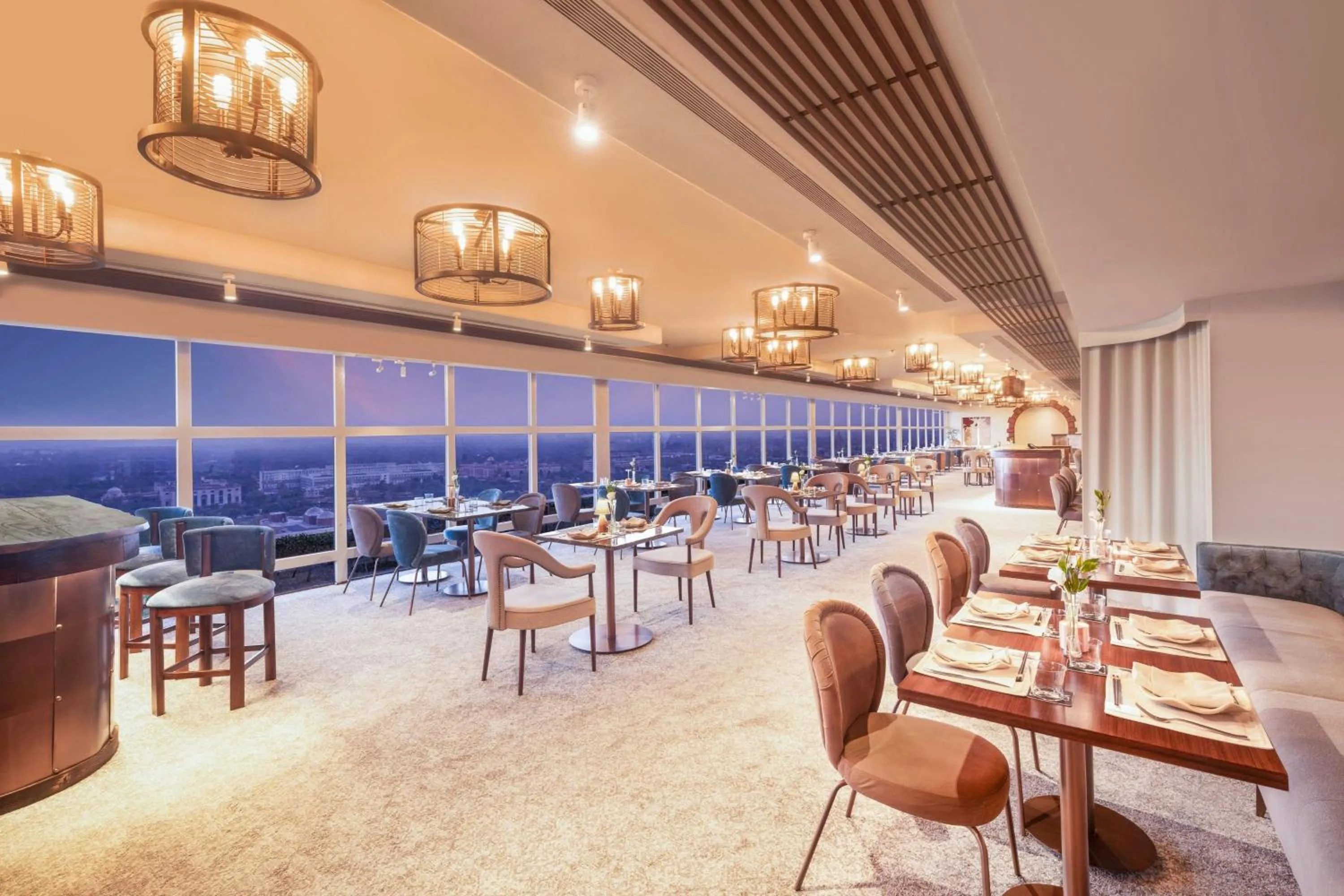 Restaurant/places to eat in Le Meridien New Delhi