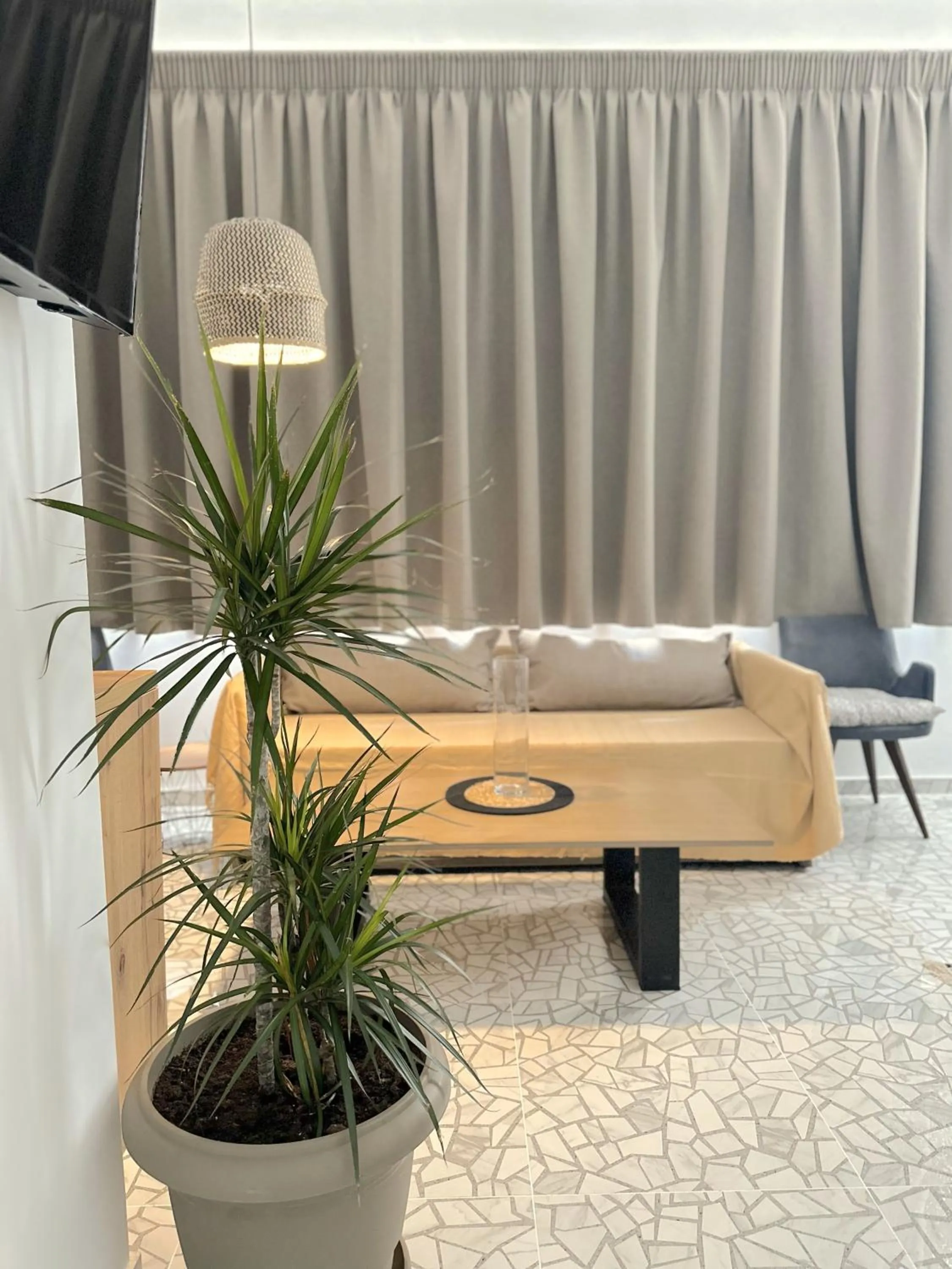 Living room in Falirala Central