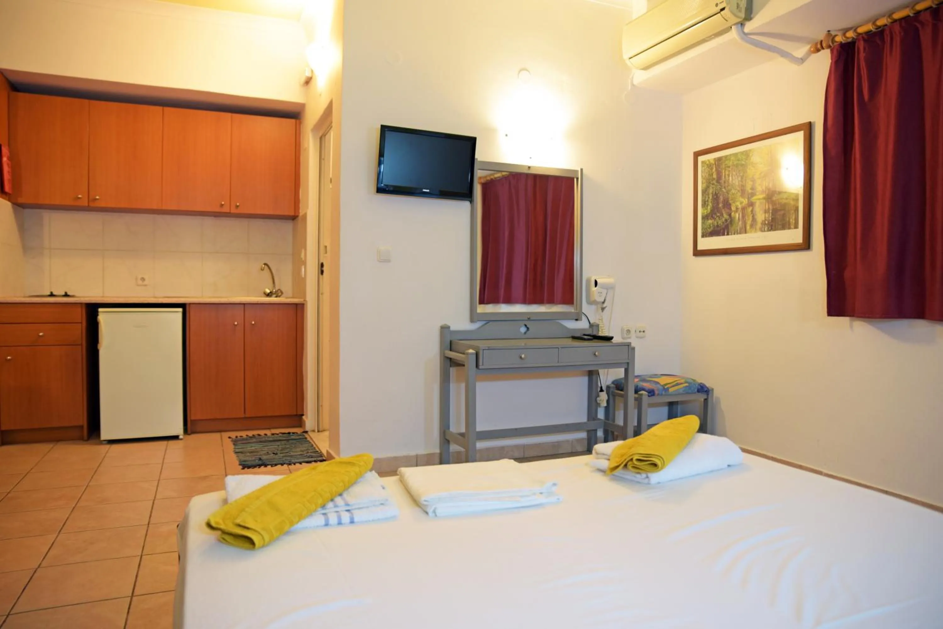 TV and multimedia, Bed in Falirala Central