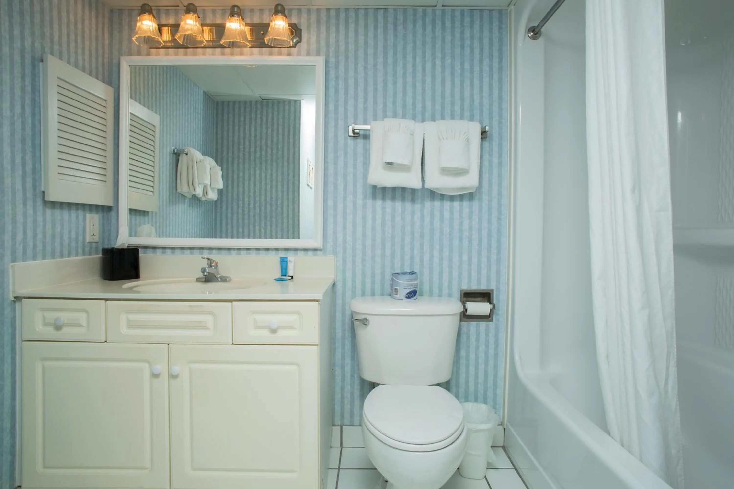 Bathroom in Grande Shores Ocean Resorts Condominiums