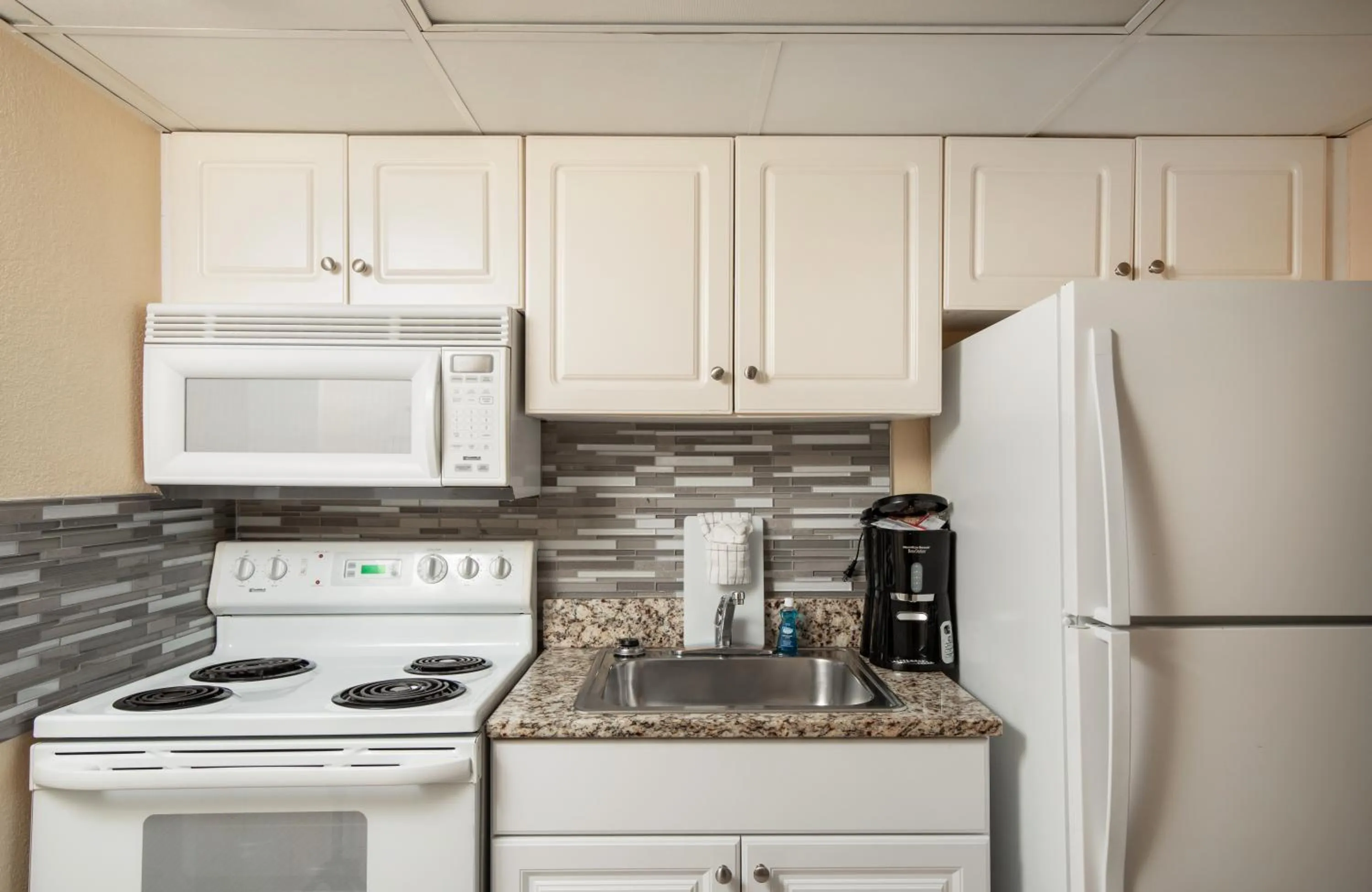 kitchen in Grande Shores Ocean Resorts Condominiums