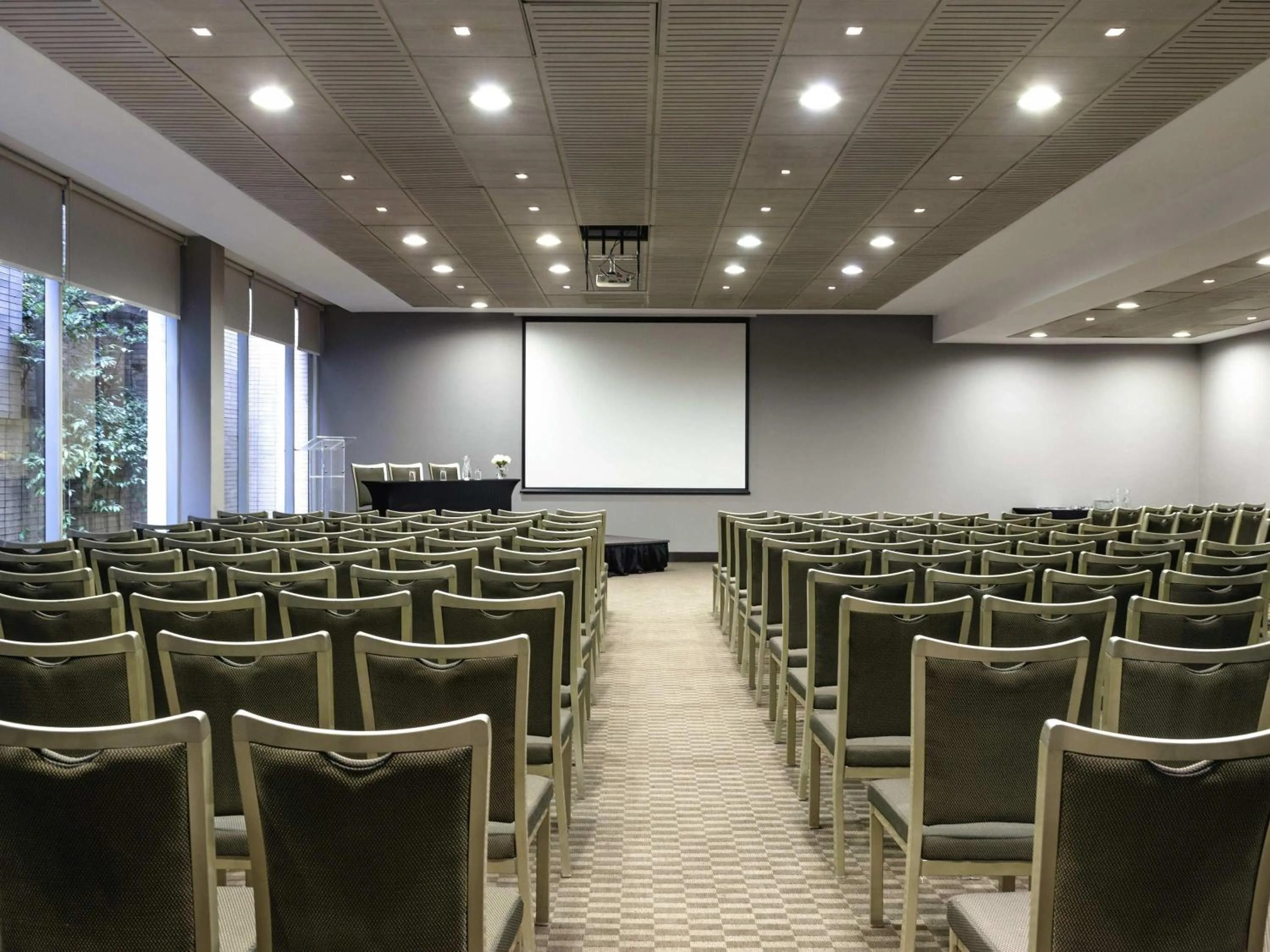Meeting/conference room in Pullman Santiago Vitacura