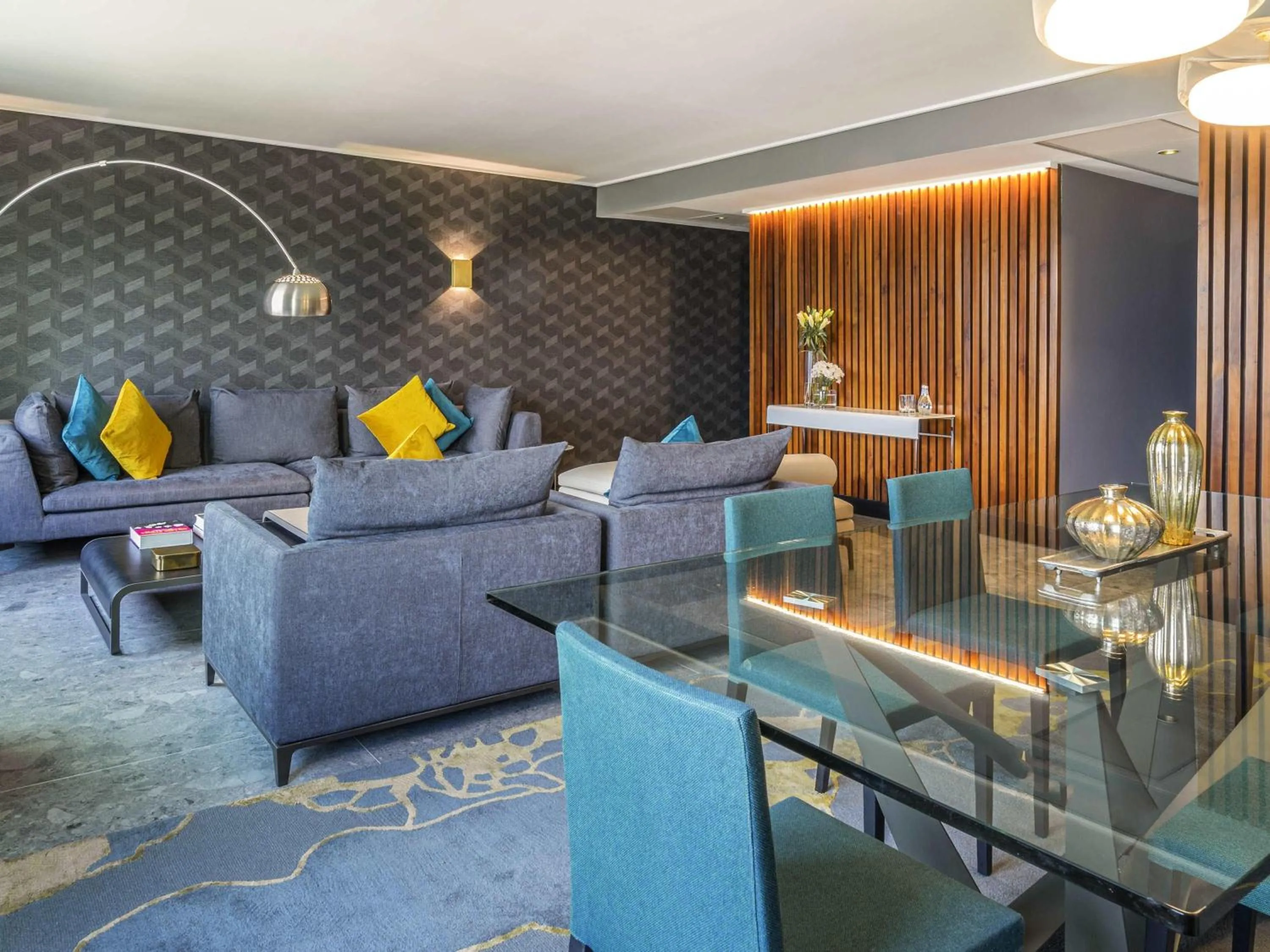 Bedroom in Pullman Santiago Vitacura